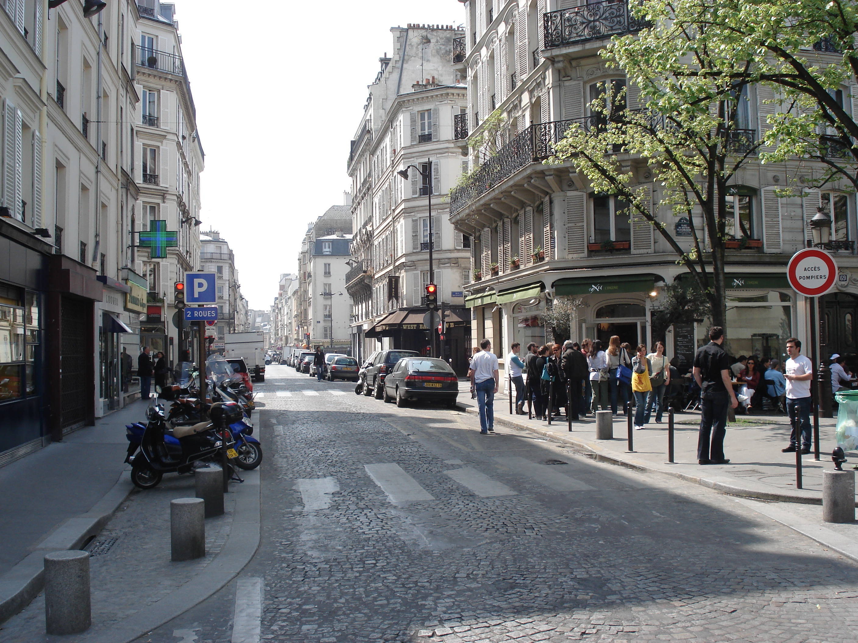照片 法国(France) 巴黎(Paris) 第十七区(17th Arrondissement) 2006-04 12