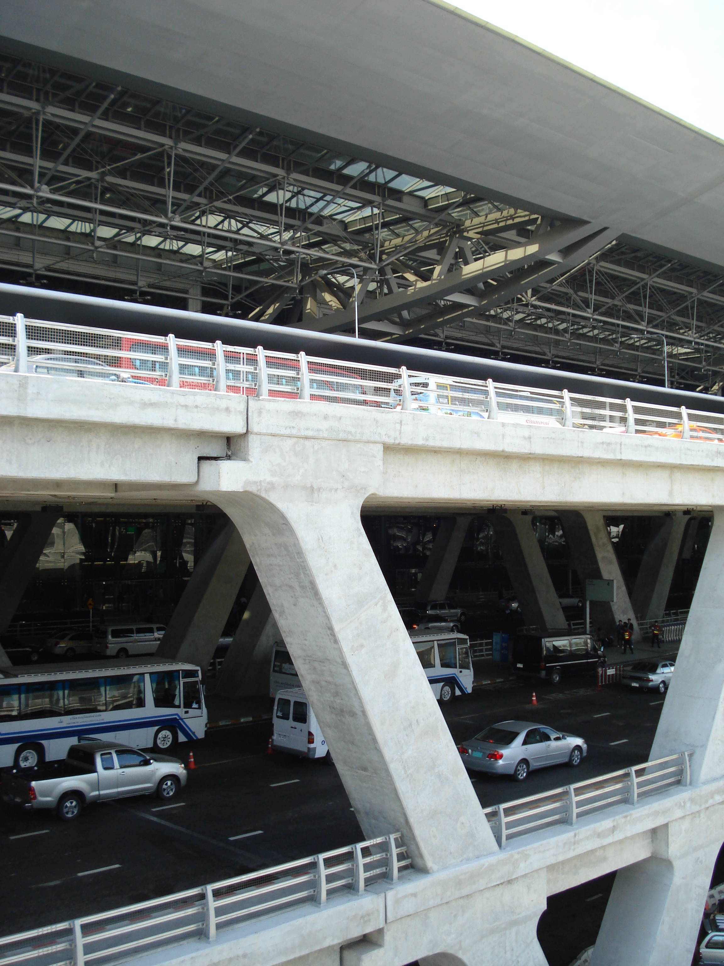 照片 泰国(Thailand) 曼谷(Bangkok) 素万那普机场(Suvarnabhumi Airport) 2007-02 89