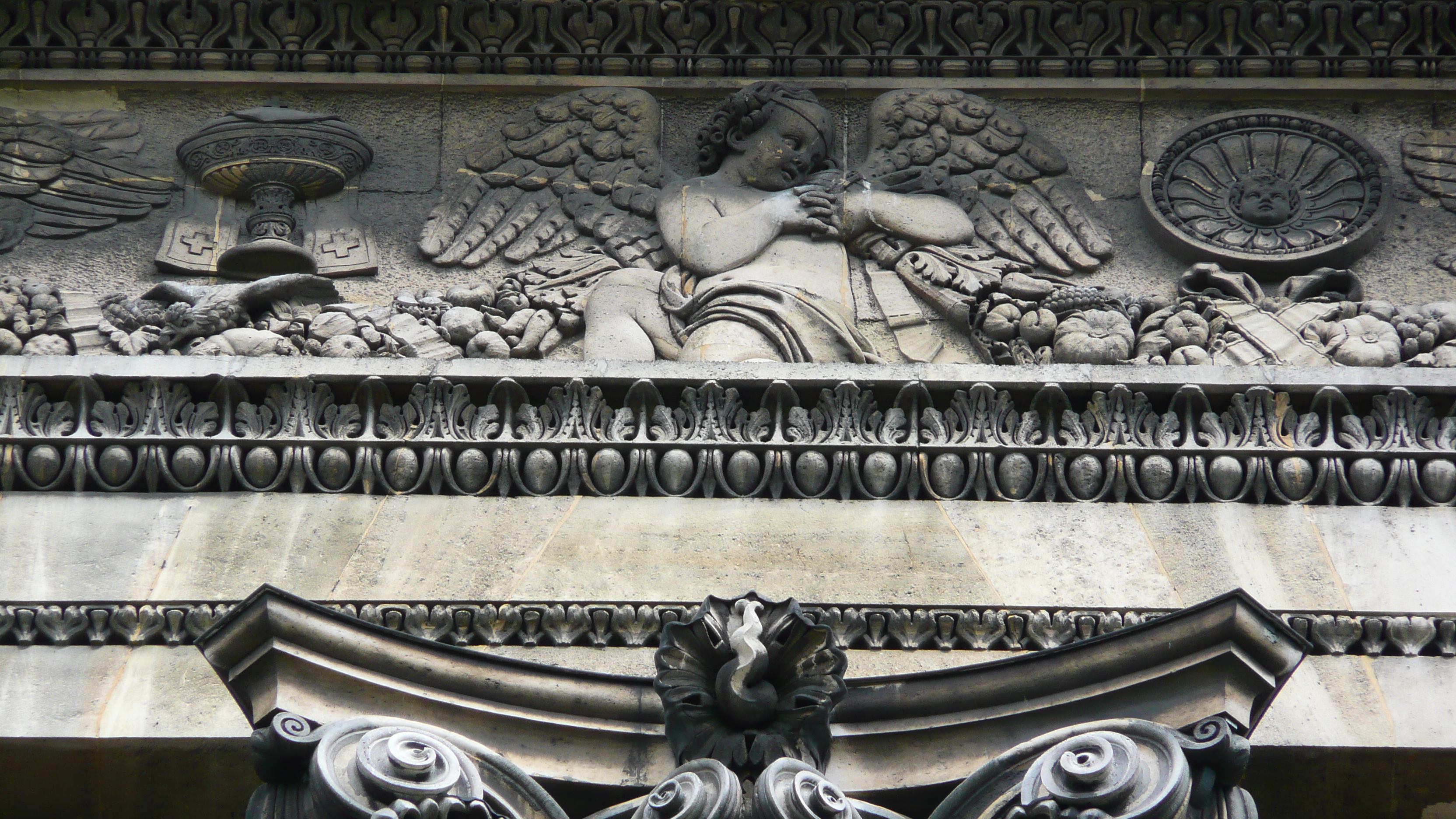 照片 法国(France) 巴黎(Paris) 玛德莲教堂(La Madeleine) 2007-05 15