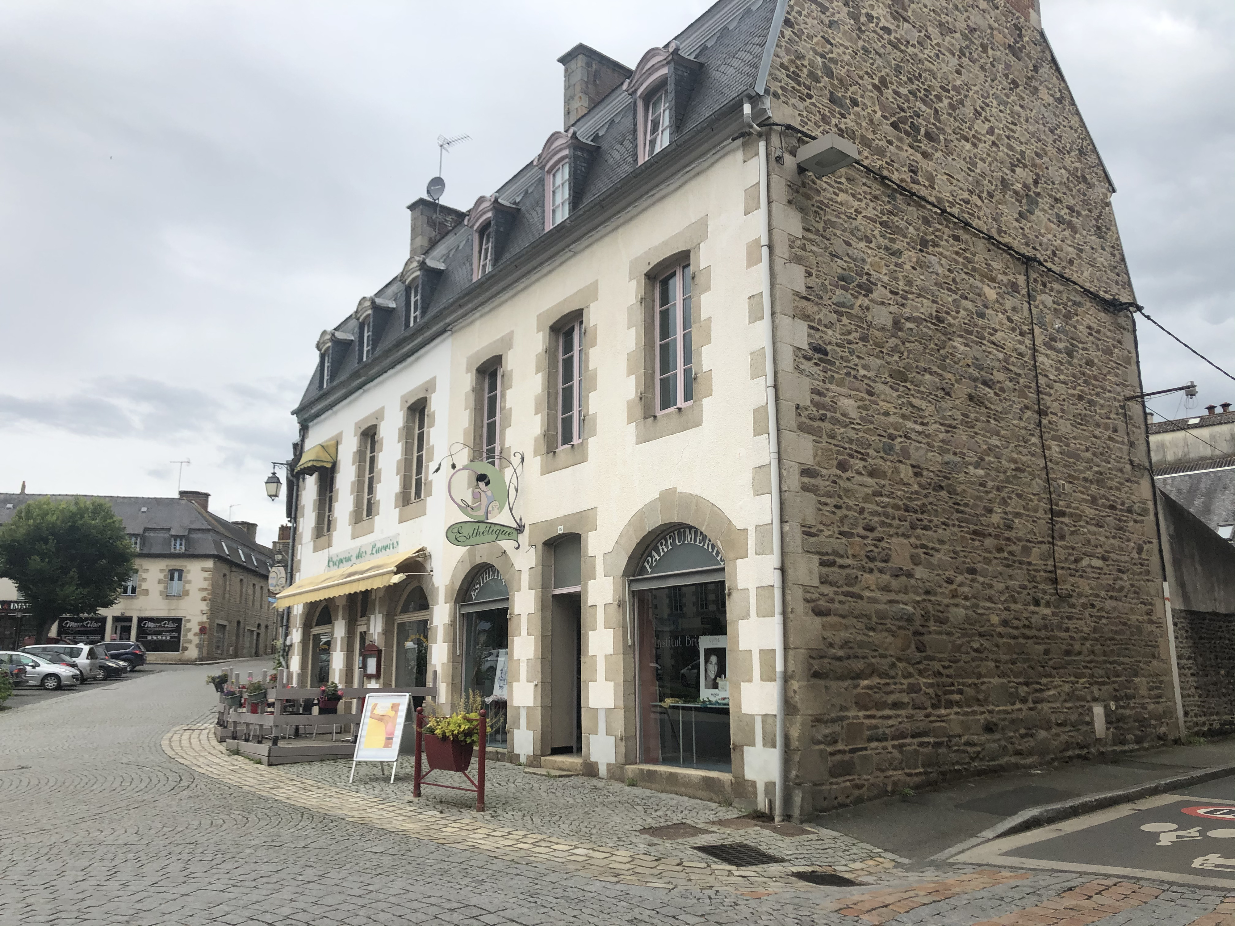 照片 法国(France) 蓬特里厄(Pontrieux) 2020-06 14
