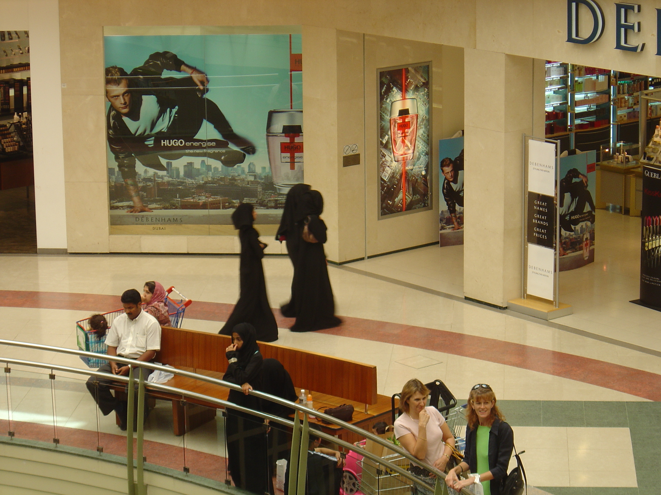 照片 阿联酋(United Arab Emirates) 迪拜(Dubai) 德拉城市中心购物中心(Deira City Center Mall) 2005-09 23
