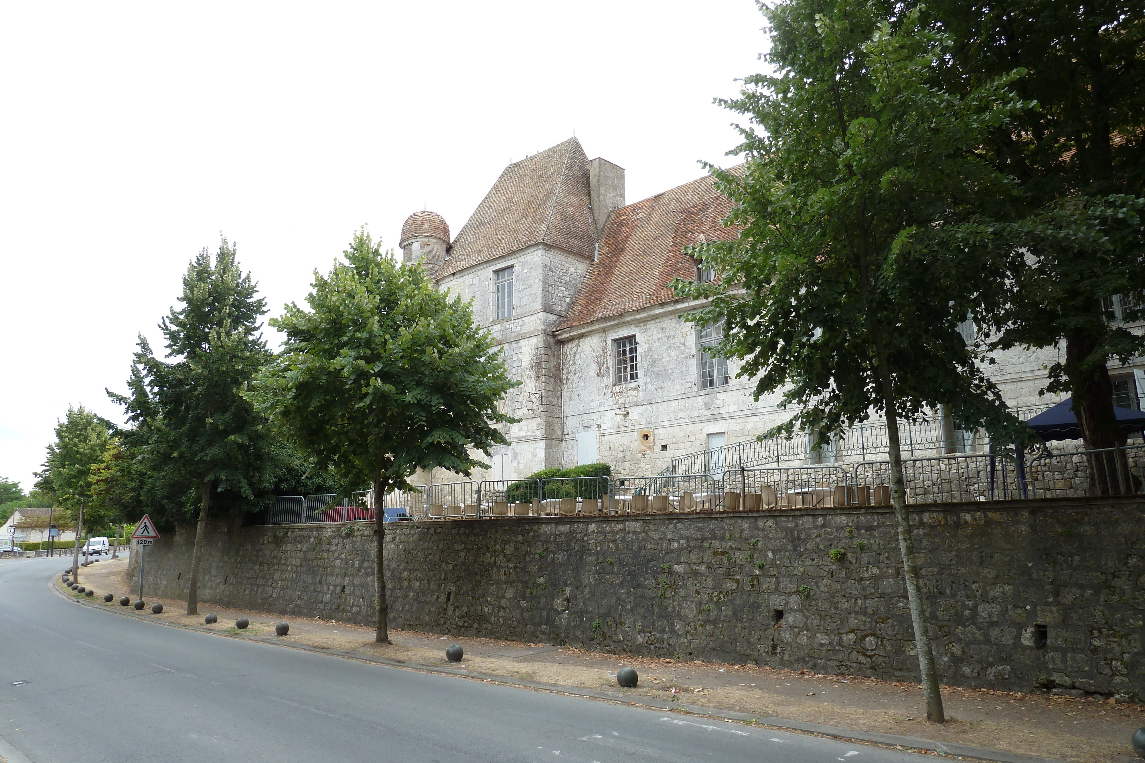 照片 法国(France) 伊西雅克(Issigeac) 2010-08 45