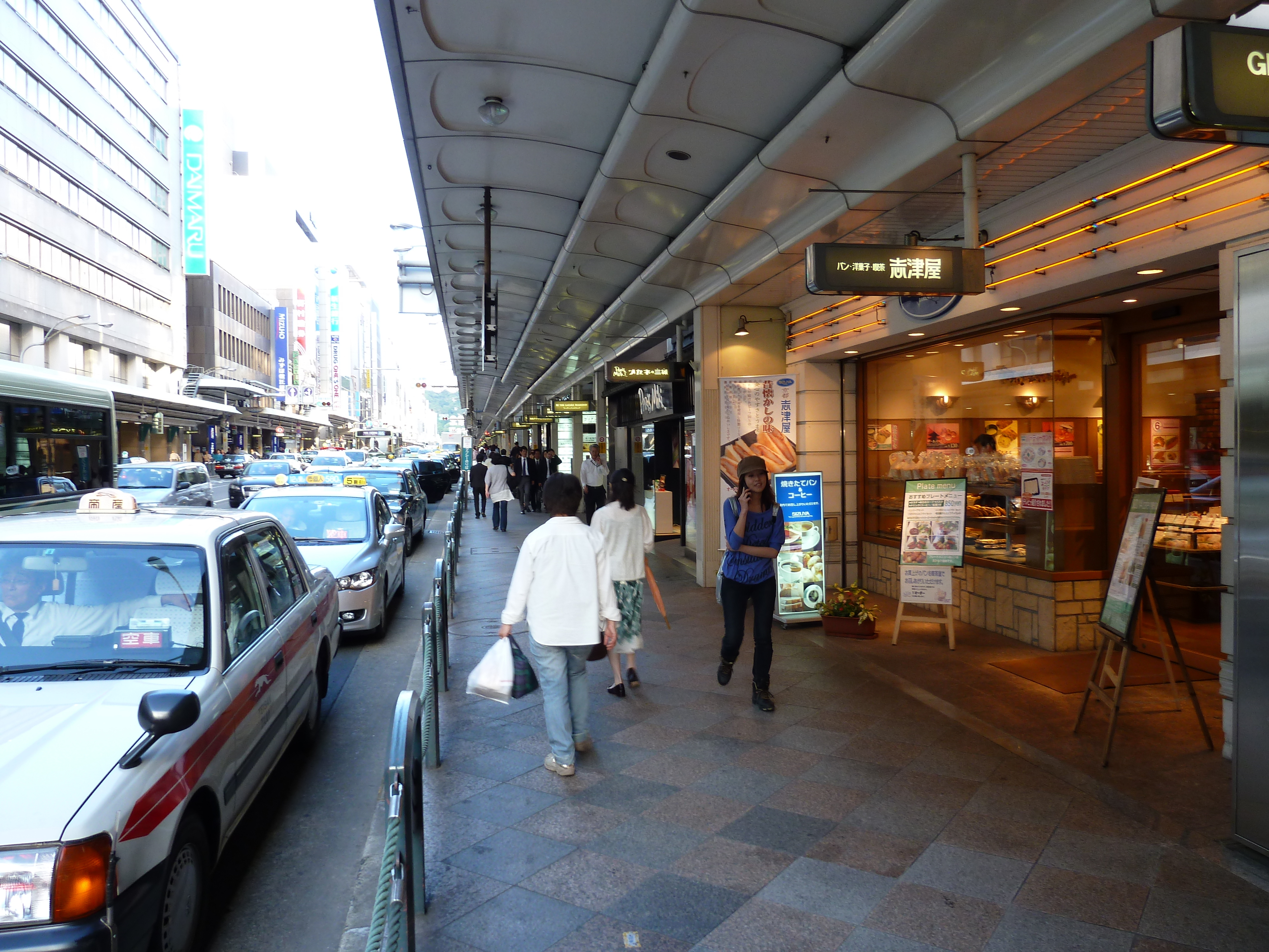 照片 日本(Japan) 京都(Kyoto) 四条通(Shijo dori) 2010-06 28