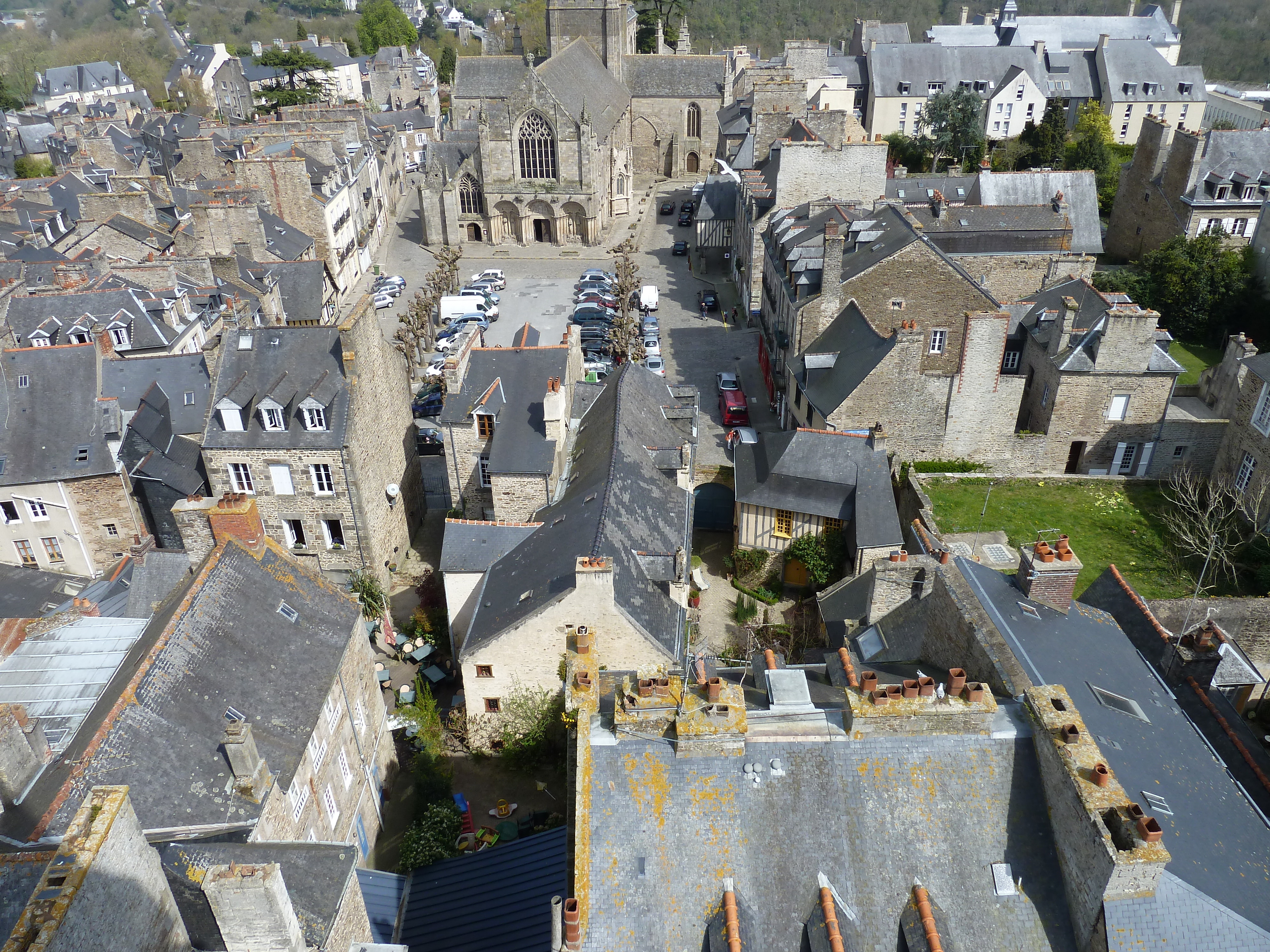 照片 法国(France) 迪南(Dinan) 迪南钟楼(Dinan clock tower) 2010-04 16