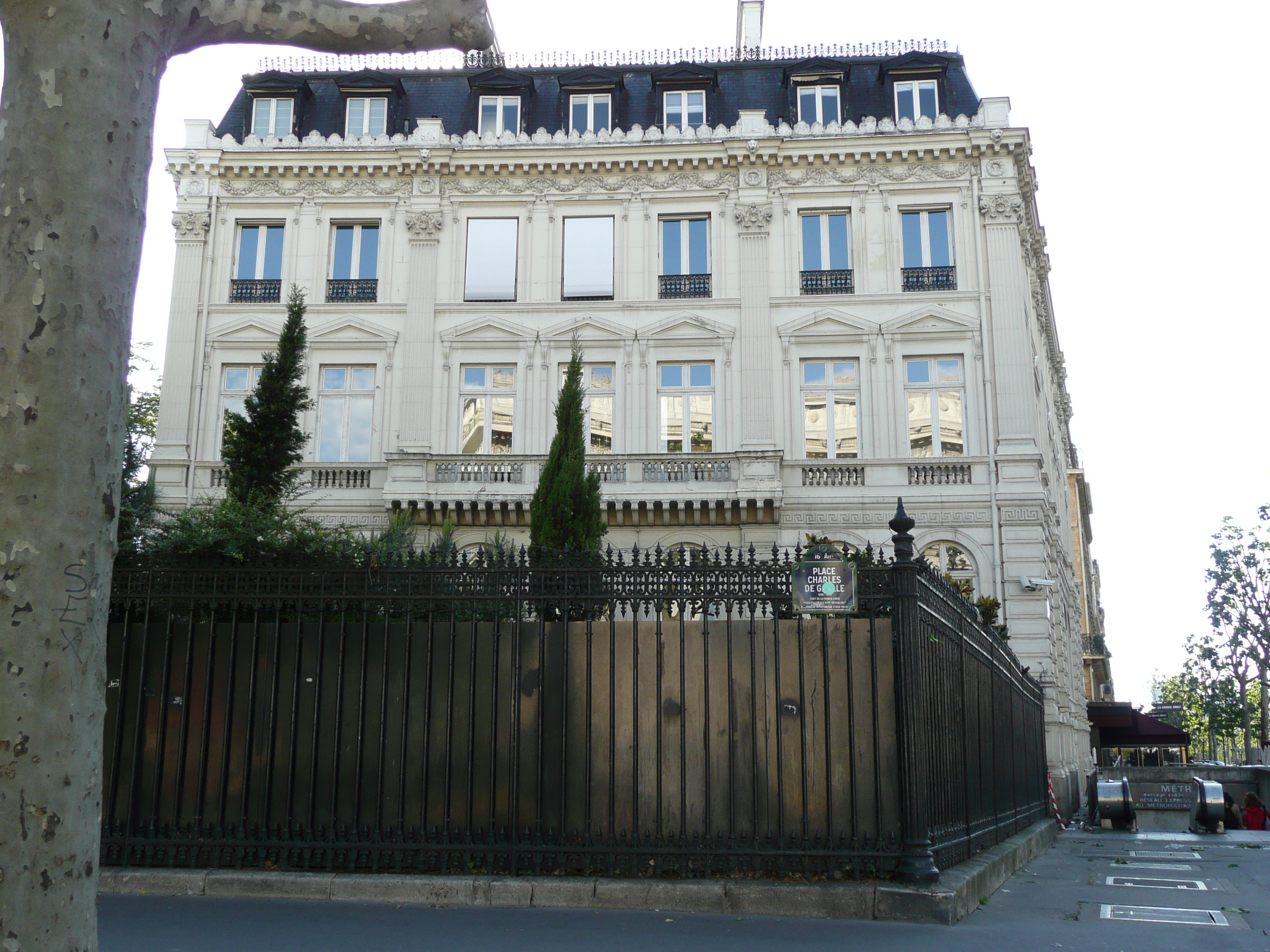 照片 法国(France) 巴黎(Paris) 星形广场和凯旋门(Etoile and Arc de Triomphe) 2007-05 140