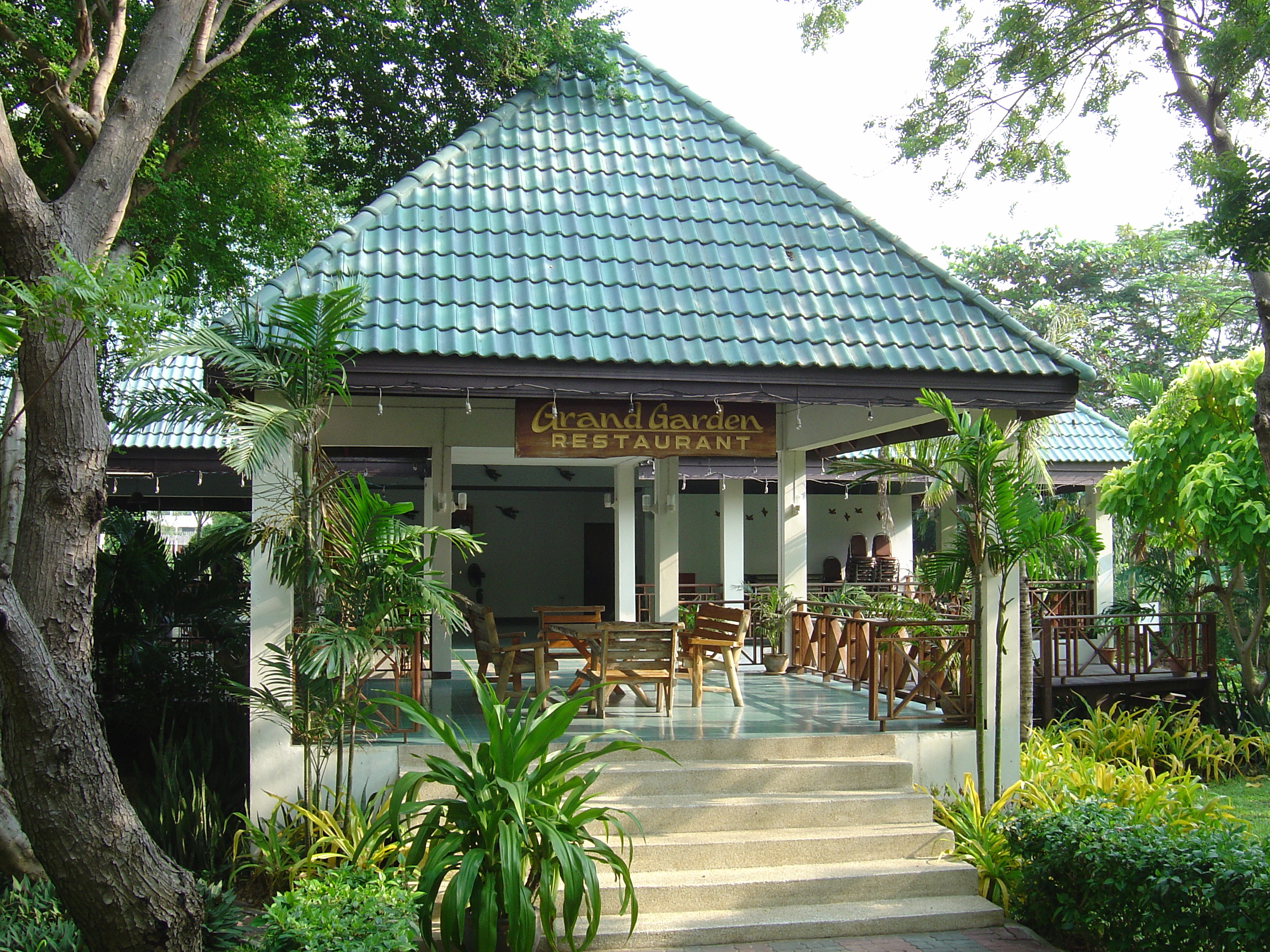 照片 泰国(Thailand) 宗甸海滩(Jomtien Beach) 宗甸宫殿大酒店(Grand Jomtien Palace Hotel) 2004-10 19