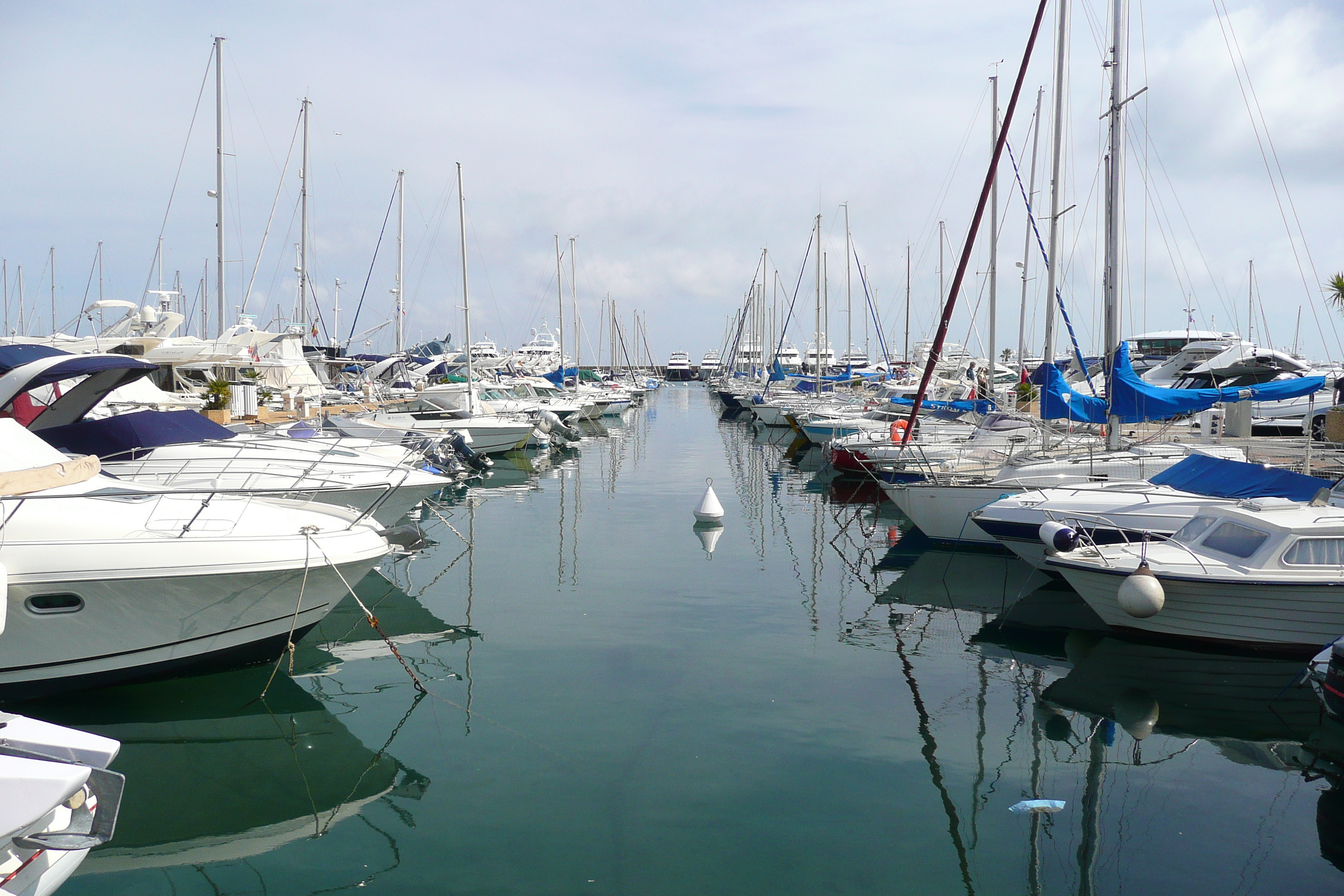 照片 法国(France) 拉纳普勒(La Napoule) 拉纳普勒港(Port La Napoule) 2008-03 1