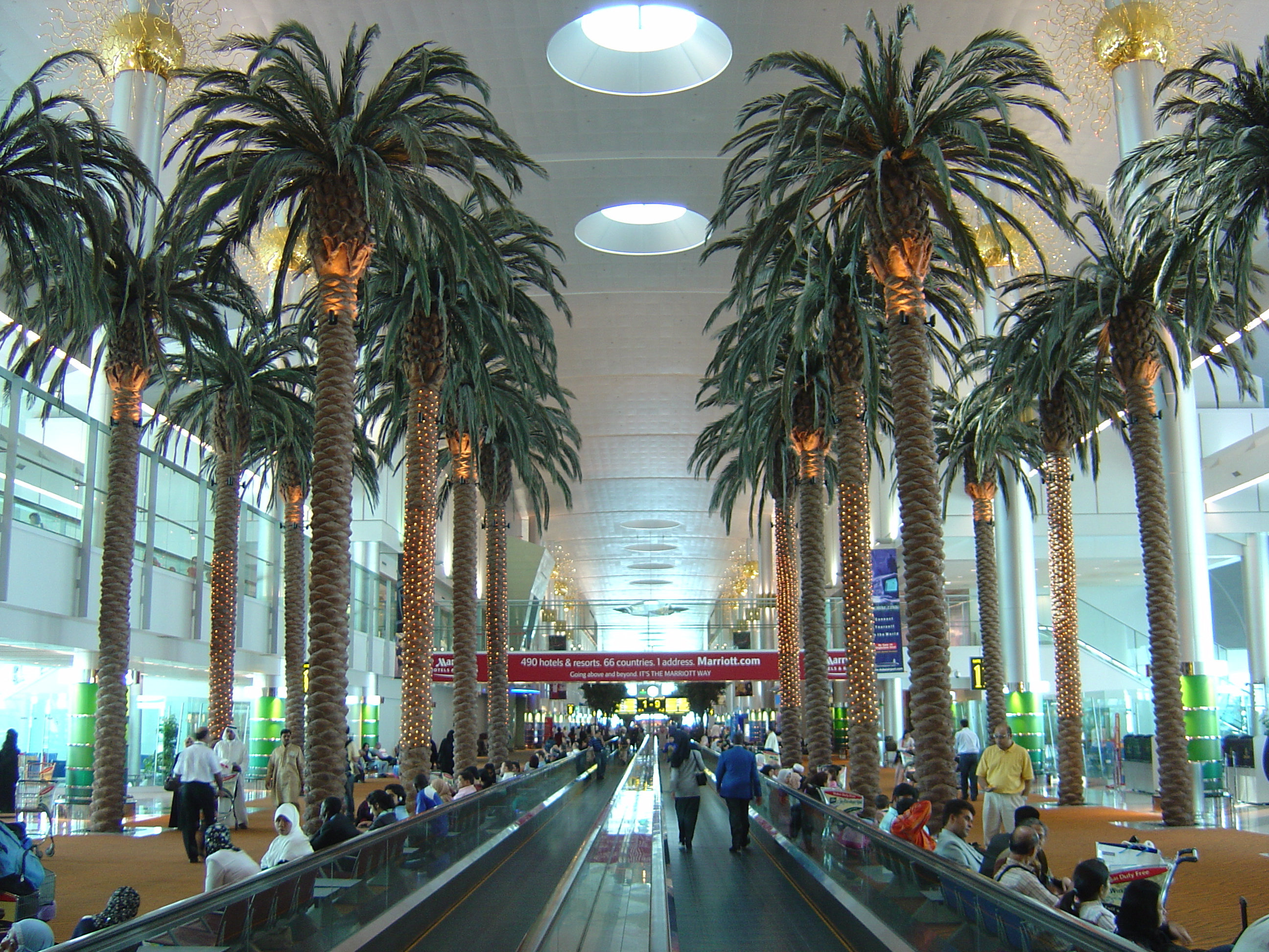 照片 阿联酋(United Arab Emirates) 迪拜(Dubai) 迪拜国际机场(Dubai International Airport) 2005-09 8