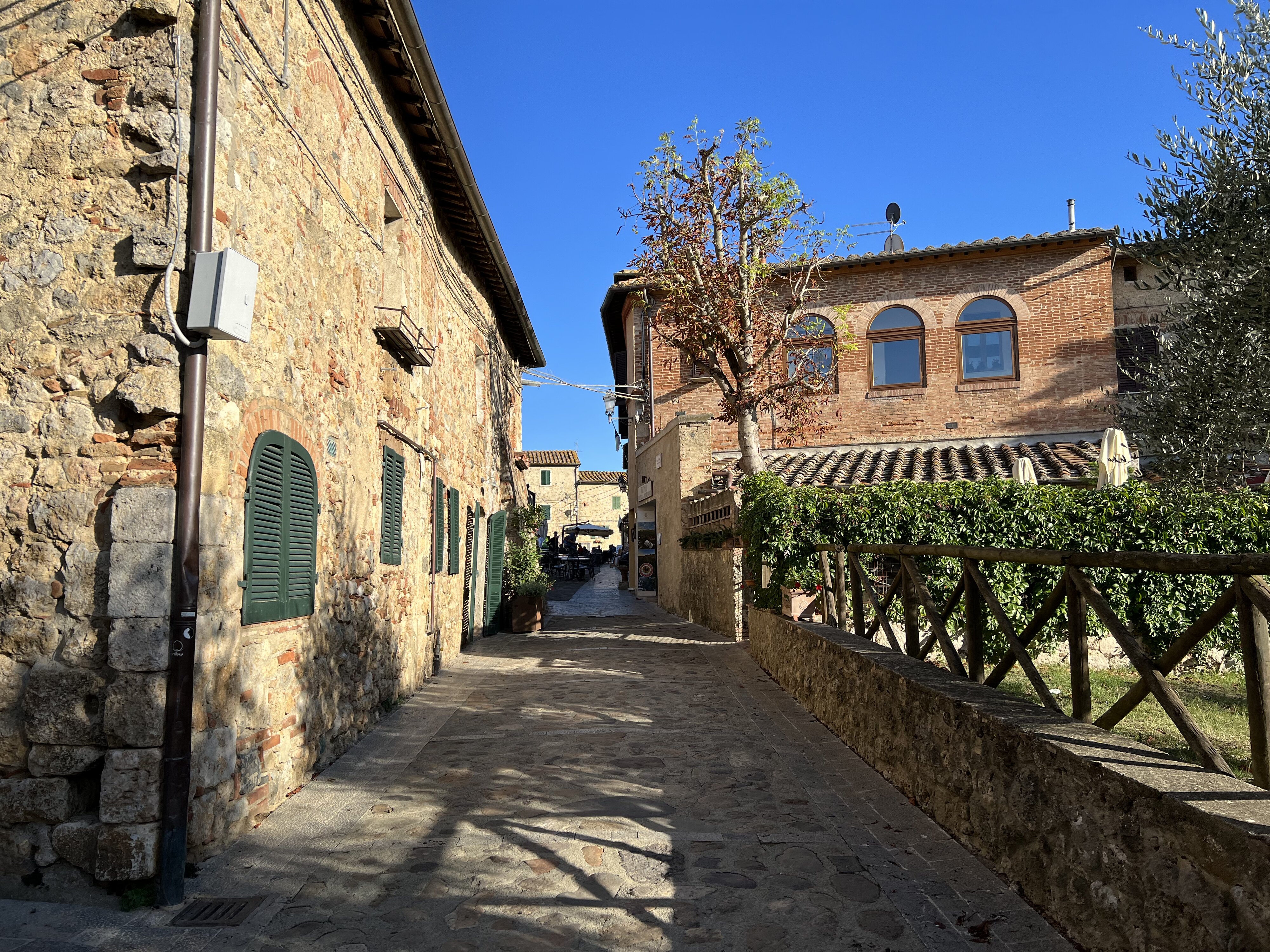 照片 意大利(Italy) 蒙泰里焦尼(Monteriggioni) 2021-09 20