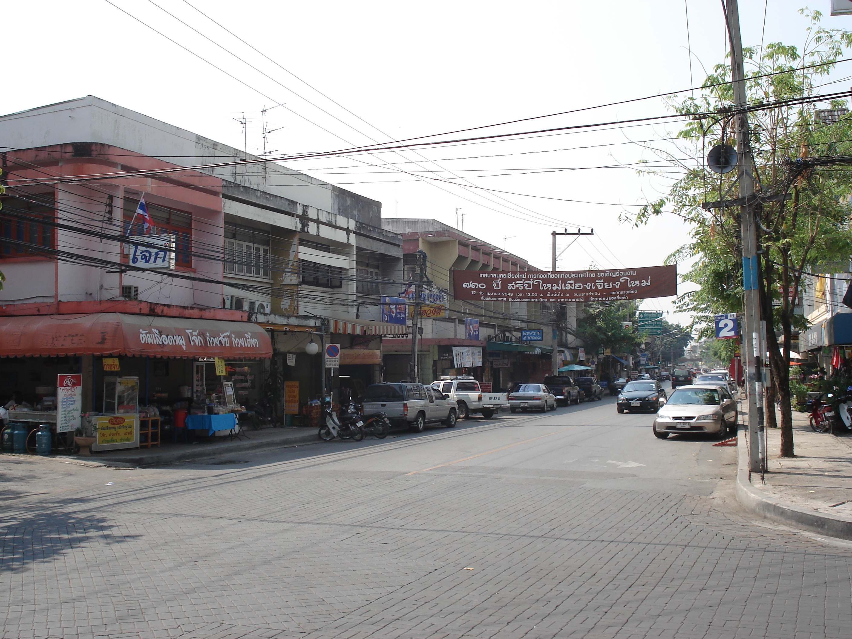 照片 泰国(Thailand) 清迈(Chiang Mai) 护城河内(Inside Canal) 2006-04 42