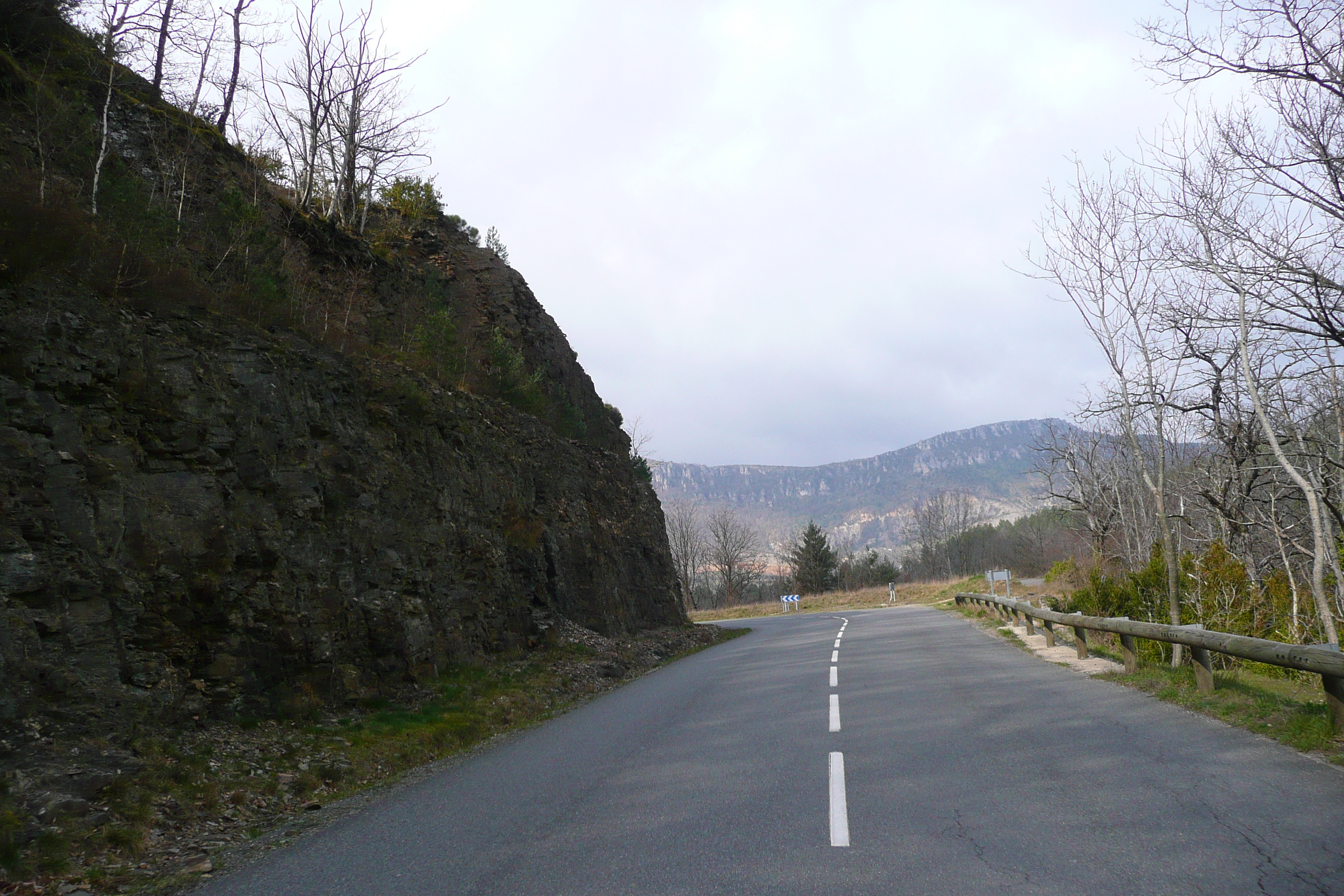 照片 法国(France) 塞文山脉(Cevennes Mountains) 科屈尔至弗洛拉克公路(Cocures to Florac road) 2008-04 13