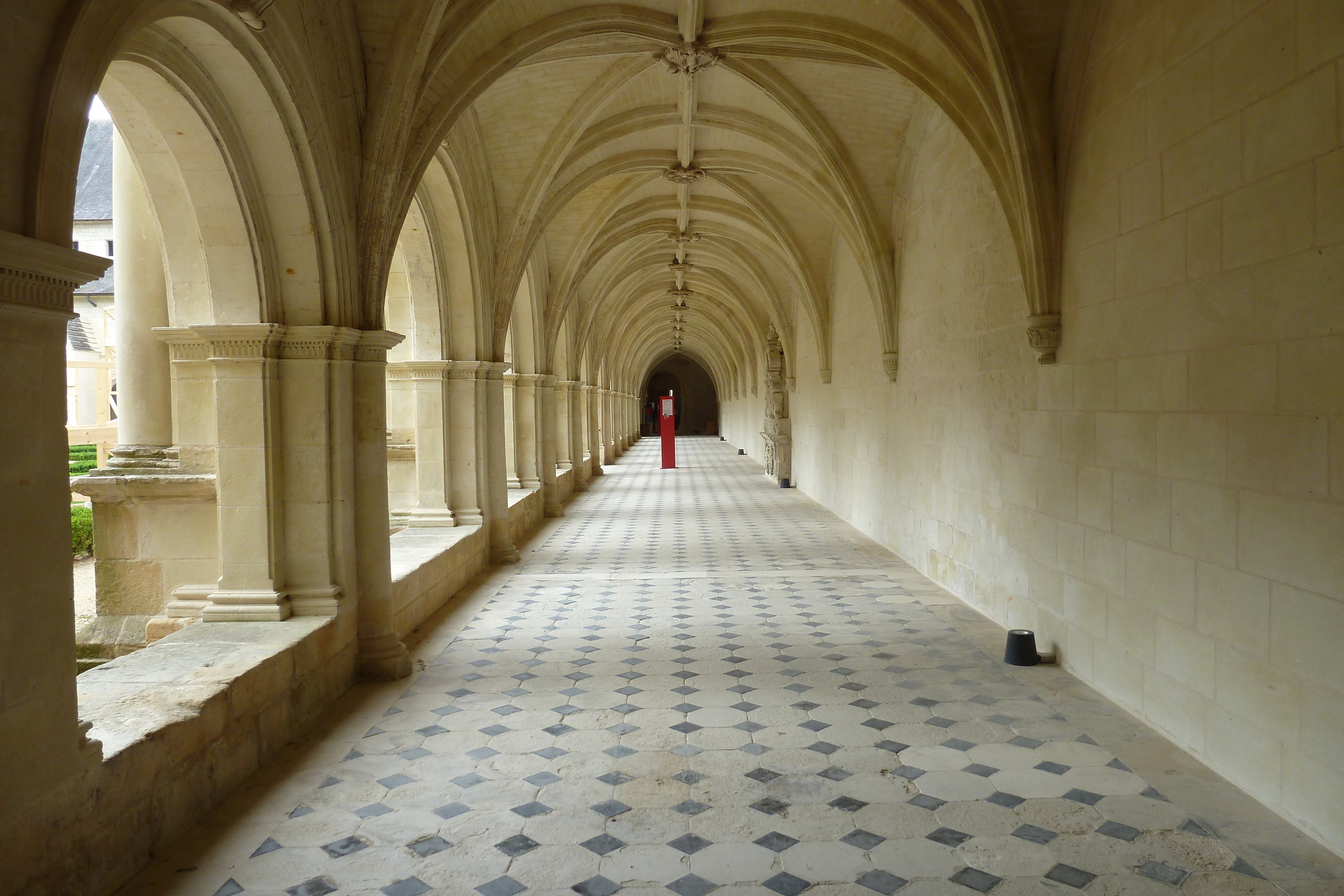 照片 法国(France) 丰特夫罗(Fontevraud) 2011-05 38
