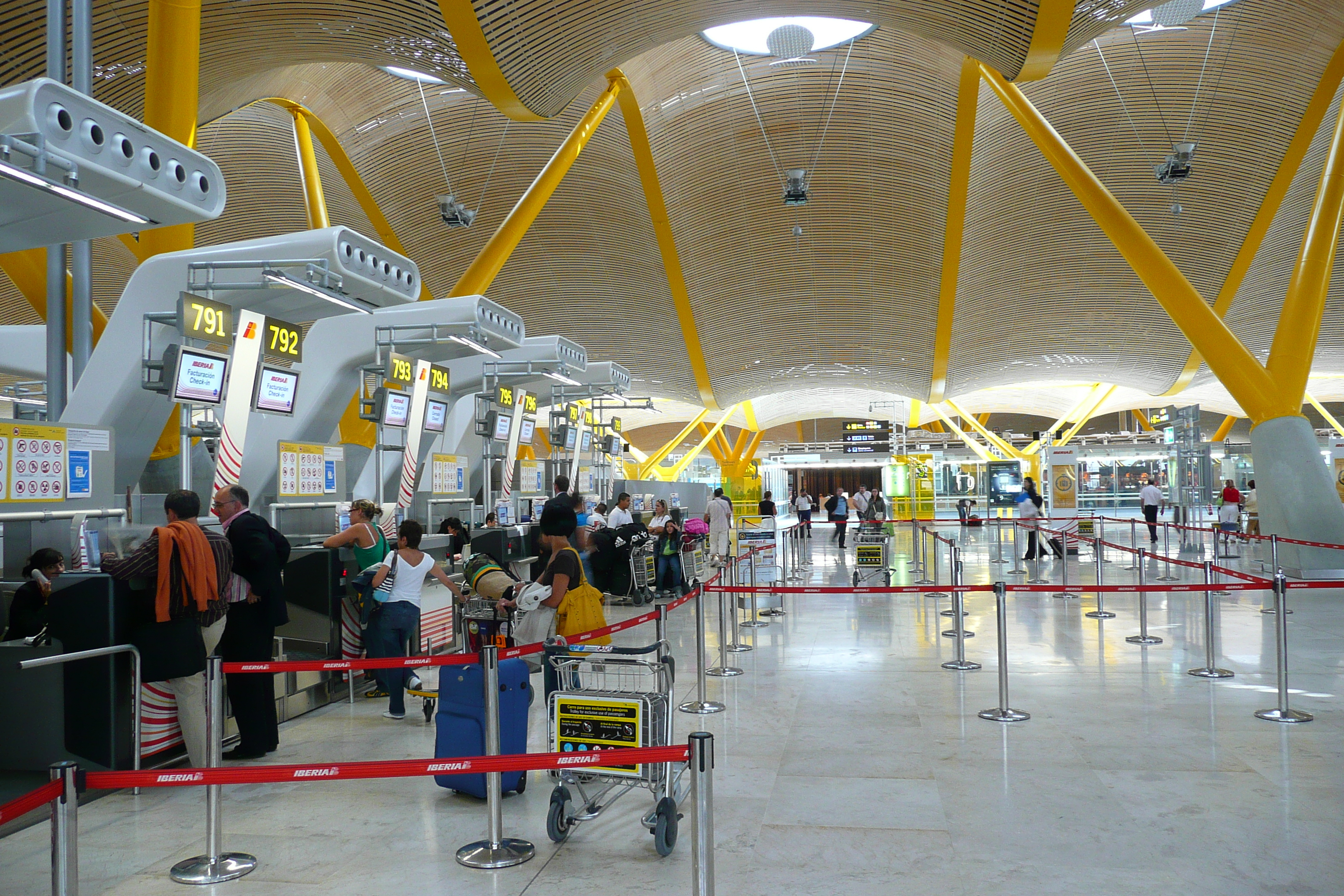 照片 西班牙(Spain) 马德里(Madrid) 巴拉哈斯机场(Barajas Airport) 2007-09 85