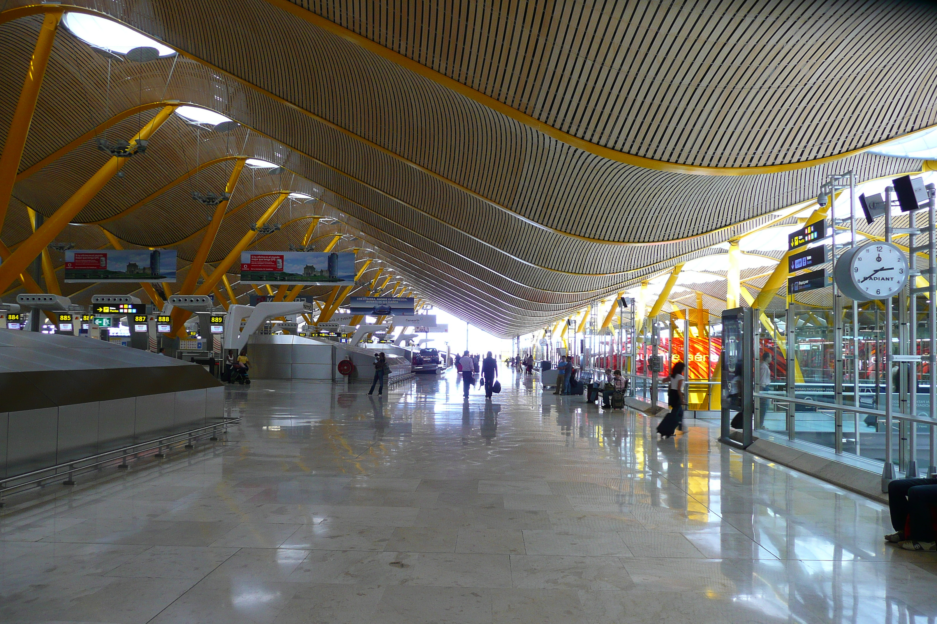 照片 西班牙(Spain) 马德里(Madrid) 巴拉哈斯机场(Barajas Airport) 2007-09 70