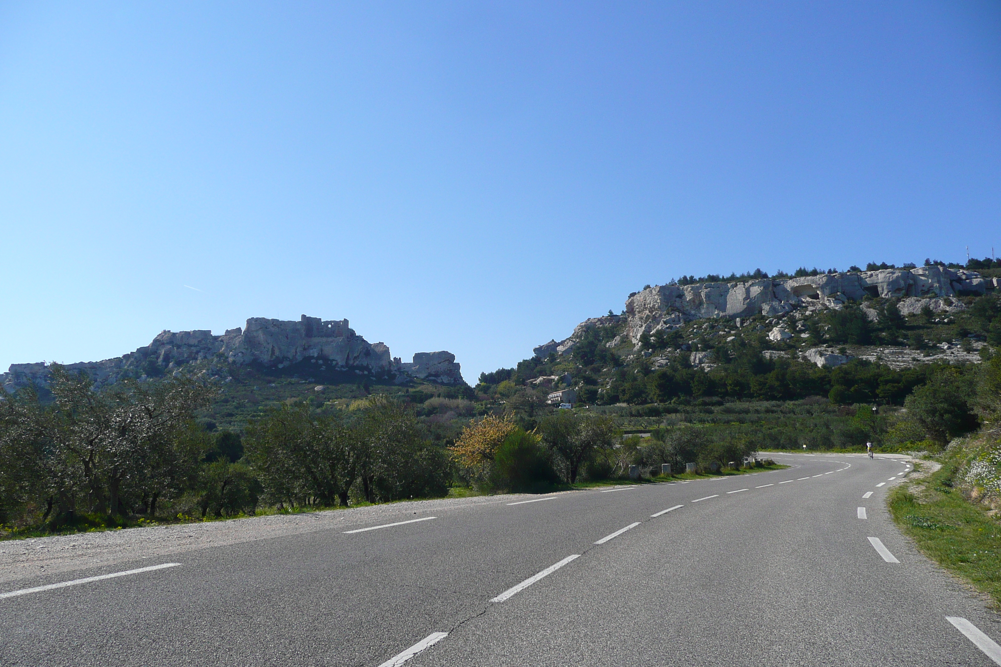 照片 法国(France) 普罗旺斯(Provence) 穆里耶至莱博公路(Mouries to Baux de Provence road) 2008-04 9
