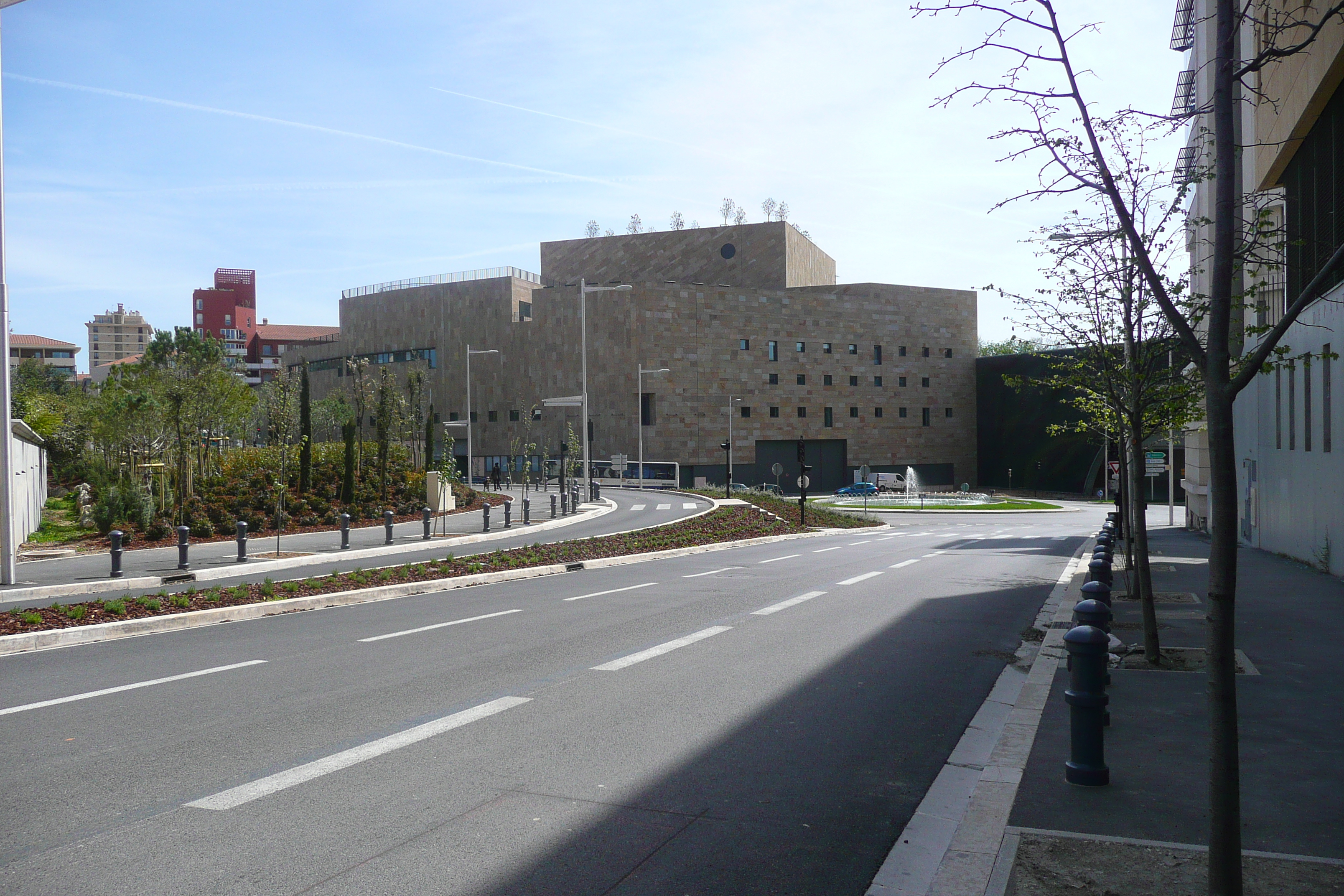 照片 法国(France) 普罗旺斯地区艾克斯(Aix en Provence) 艾克斯西区(Aix West) 2008-04 12