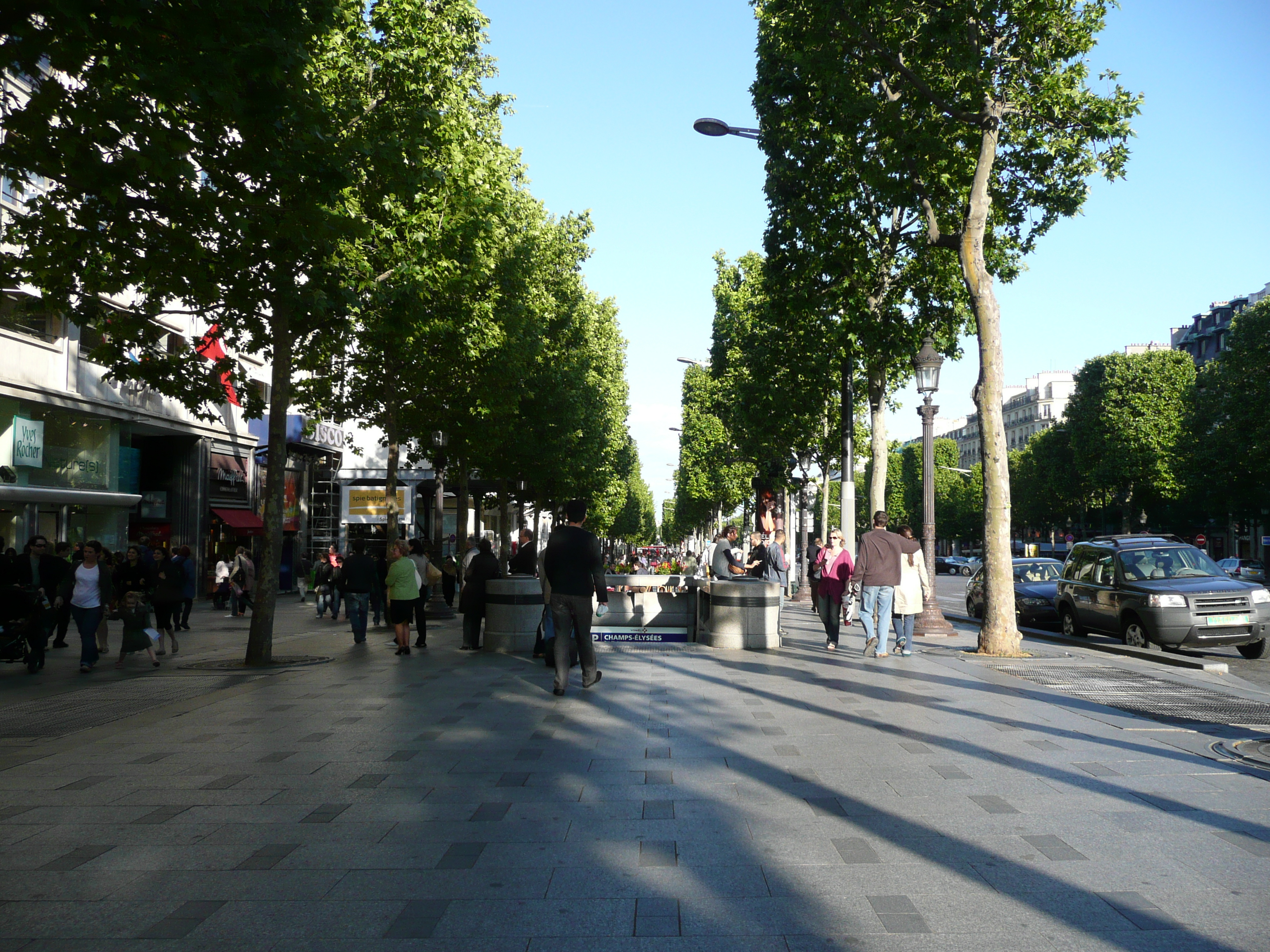 照片 法国(France) 巴黎(Paris) 香榭丽舍大街(Champs Elysees) 2007-04 3