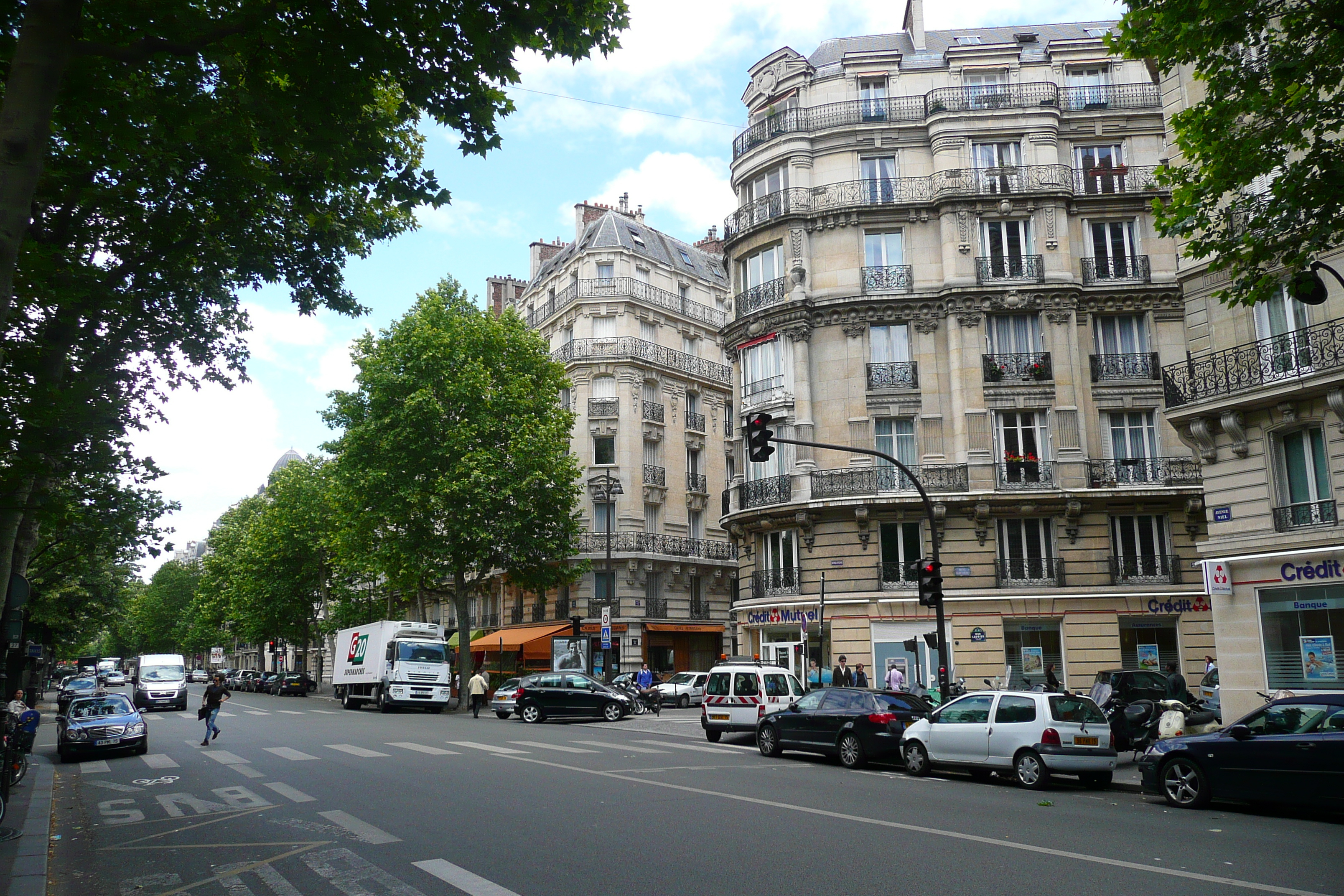 照片 法国(France) 巴黎(Paris) 尼尔大街(Avenue Niel) 2007-06 23