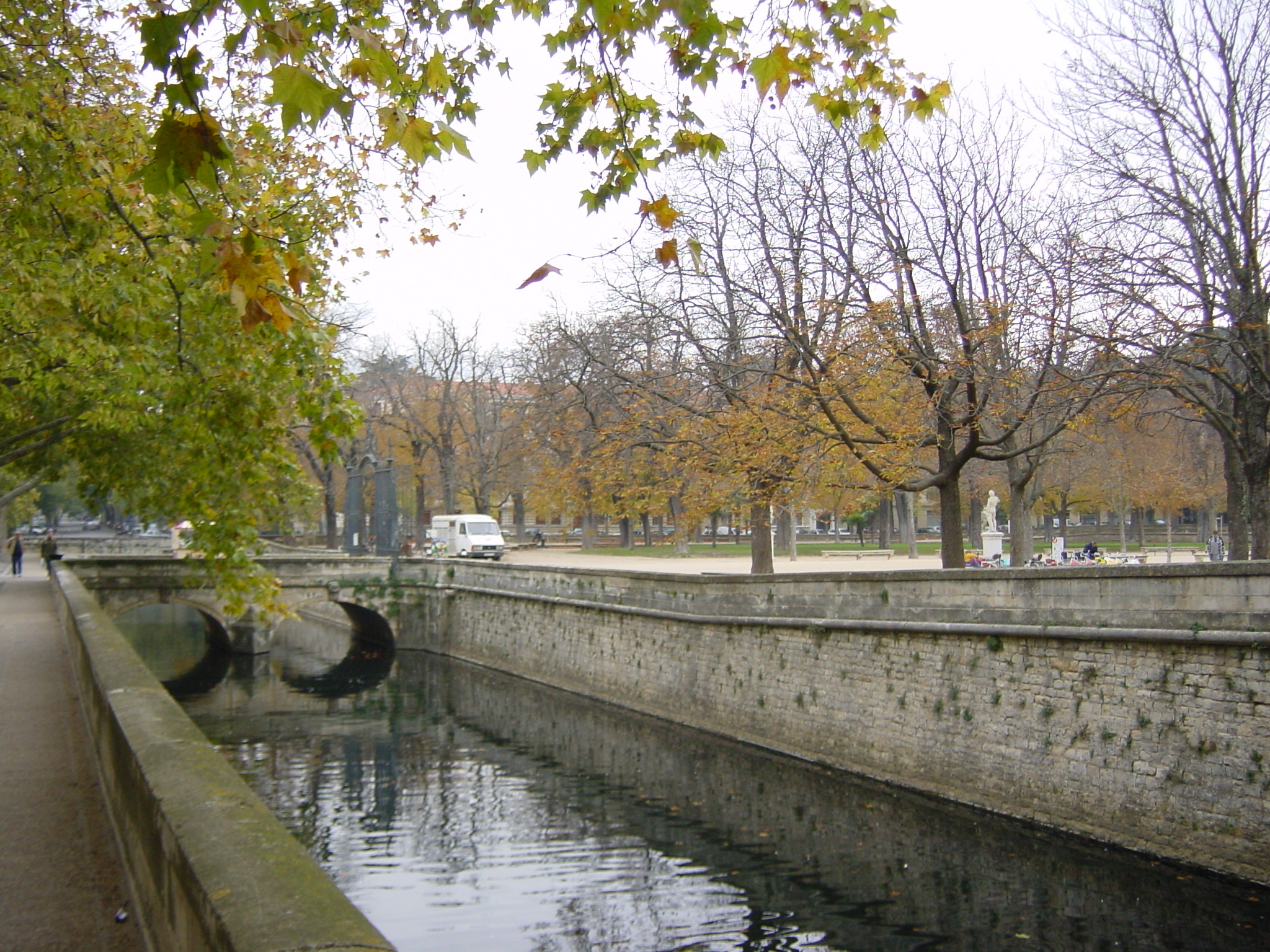 照片 法国(France) 尼姆(Nimes) 2001-11 12