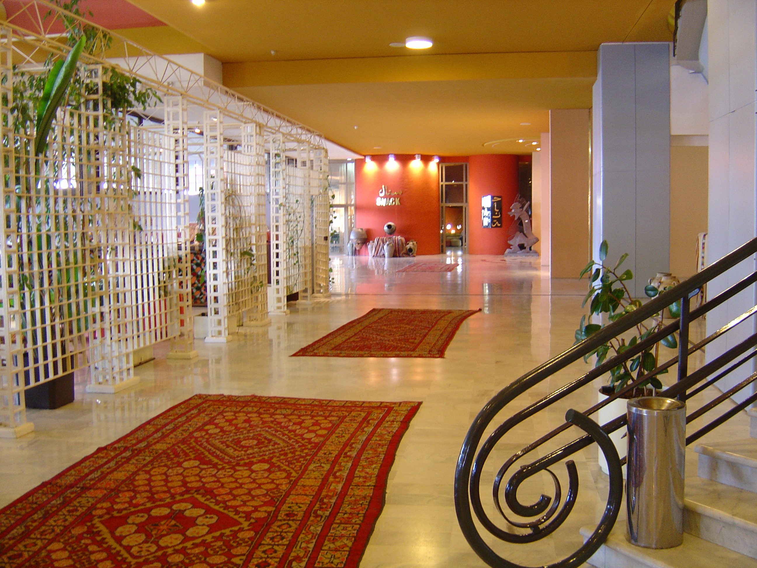 照片 阿尔及利亚(Algeria) 阿尔及尔(Algiers) 奥拉西酒店(El Aurassi Hotel) 2004-09 25
