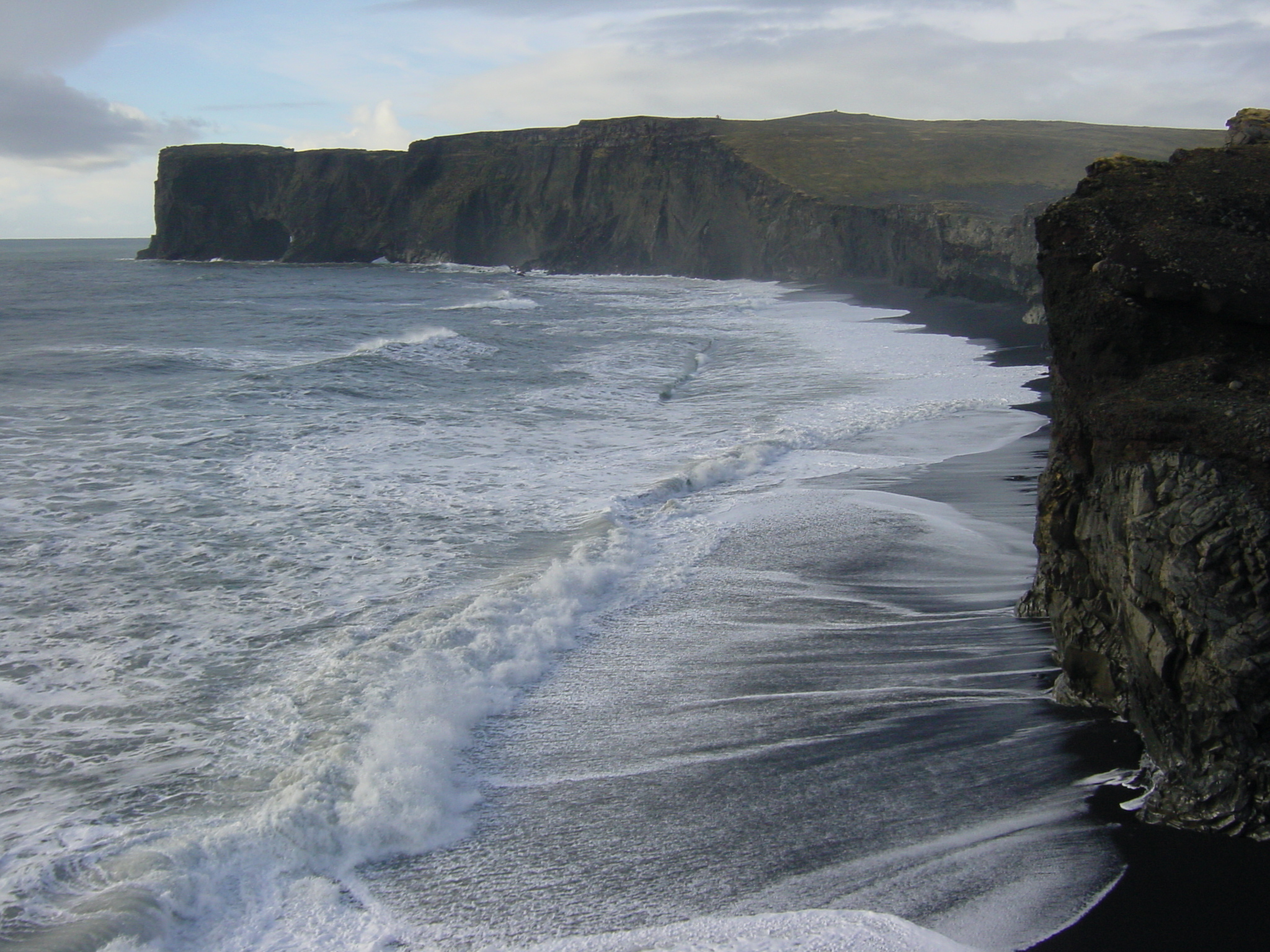 照片 冰岛(Iceland) 迪霍拉伊(Dyrholaey) 2003-03 30