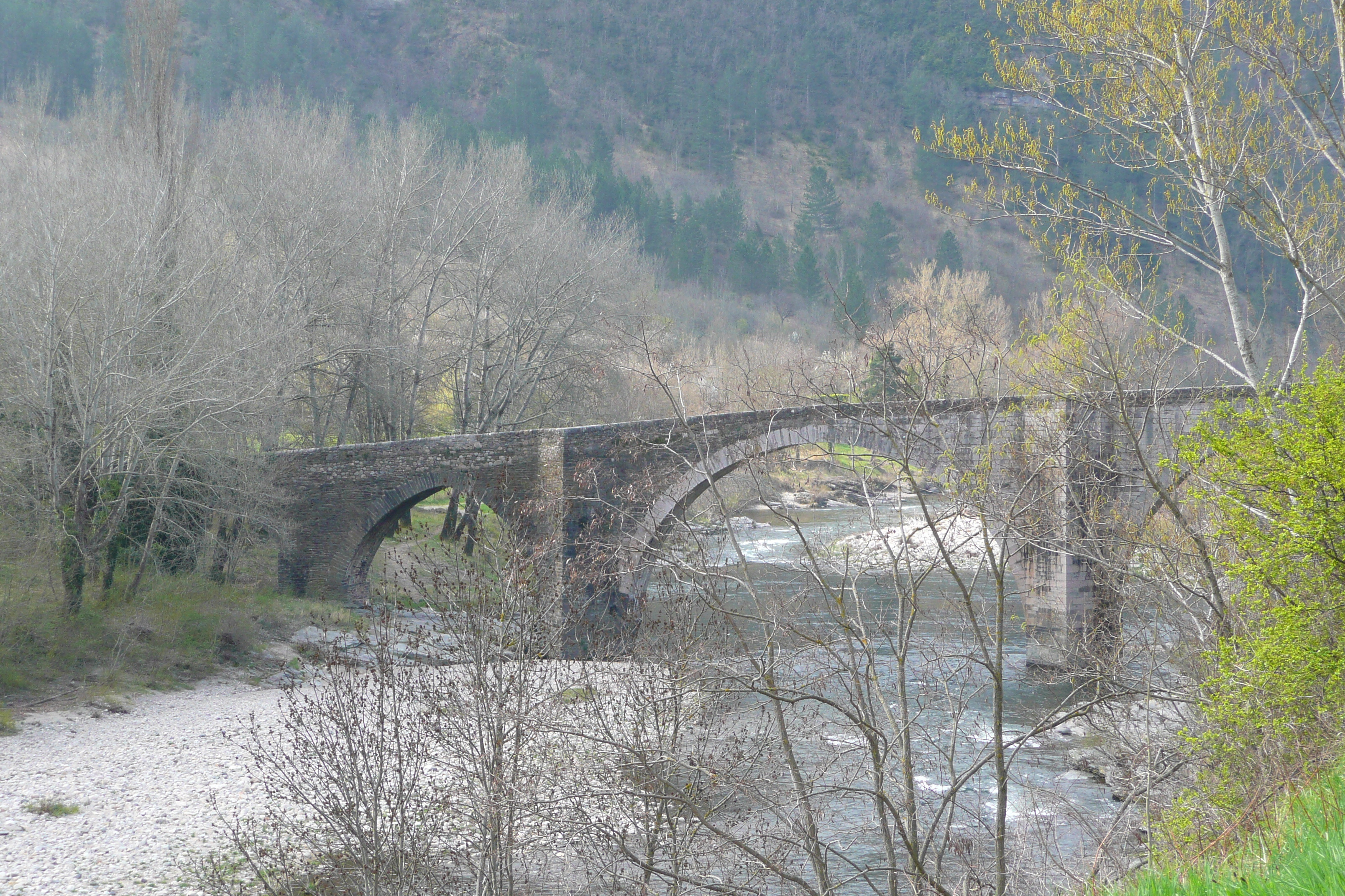 照片 法国(France) 塞文山脉(Cevennes Mountains) 科屈尔至弗洛拉克公路(Cocures to Florac road) 2008-04 17