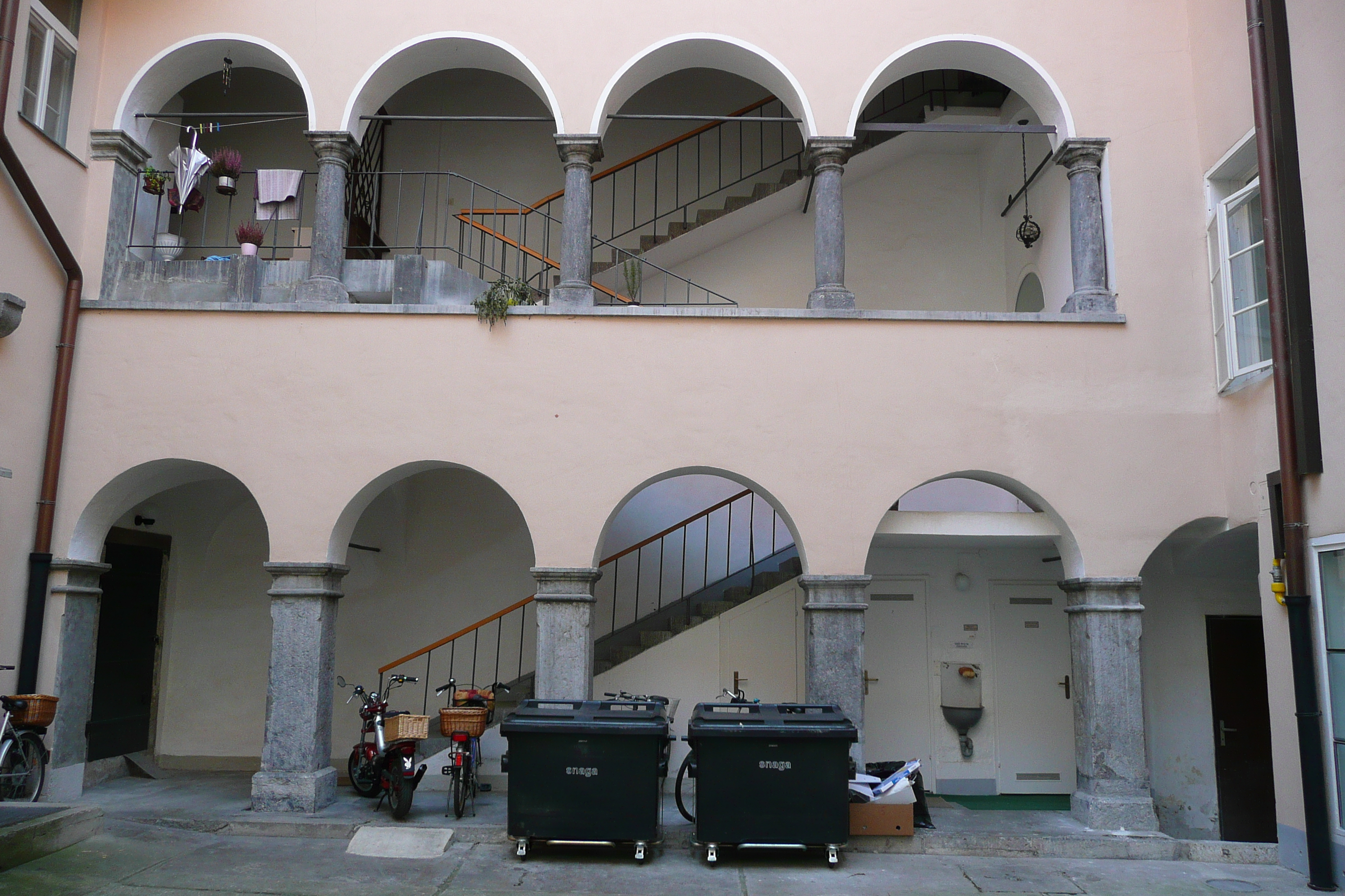 照片 斯洛文尼亚(Slovenia) 卢布尔雅那(Ljubljana) 历史中心(Historic Centre) 2008-01 48