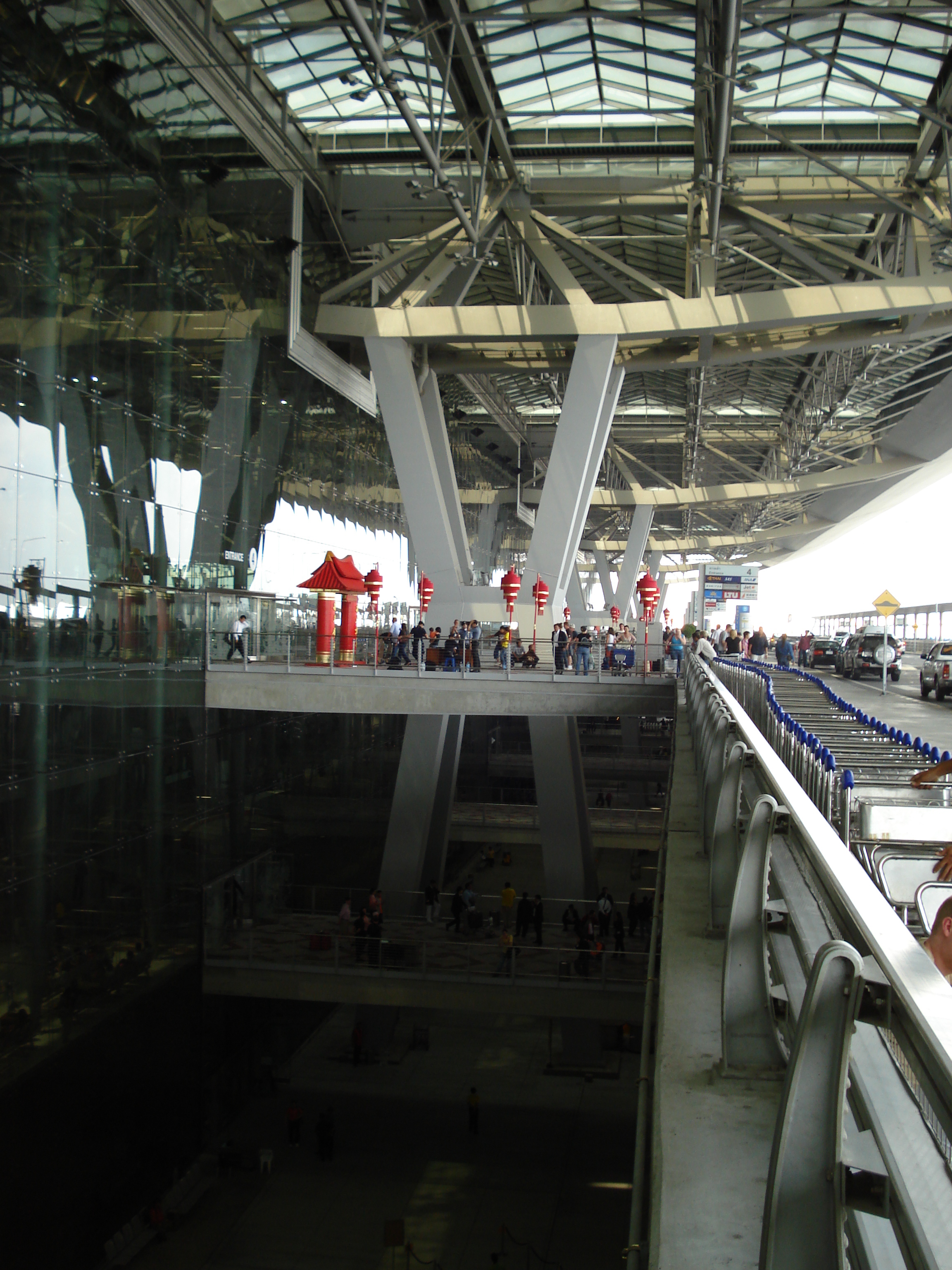 照片 泰国(Thailand) 曼谷(Bangkok) 素万那普机场(Suvarnabhumi Airport) 2007-02 71
