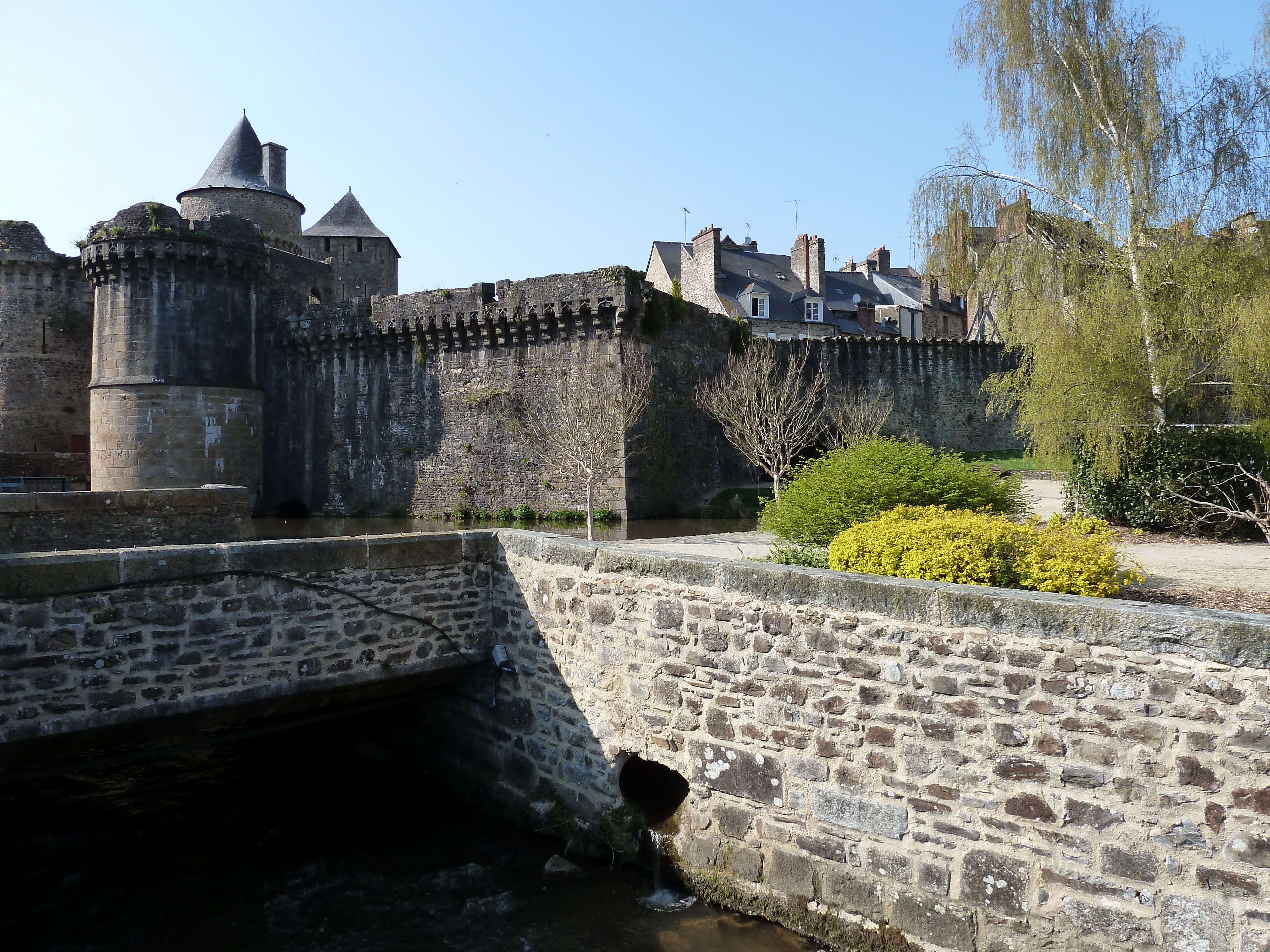 照片 法国(France) 富热尔(Fougeres) 2010-04 99