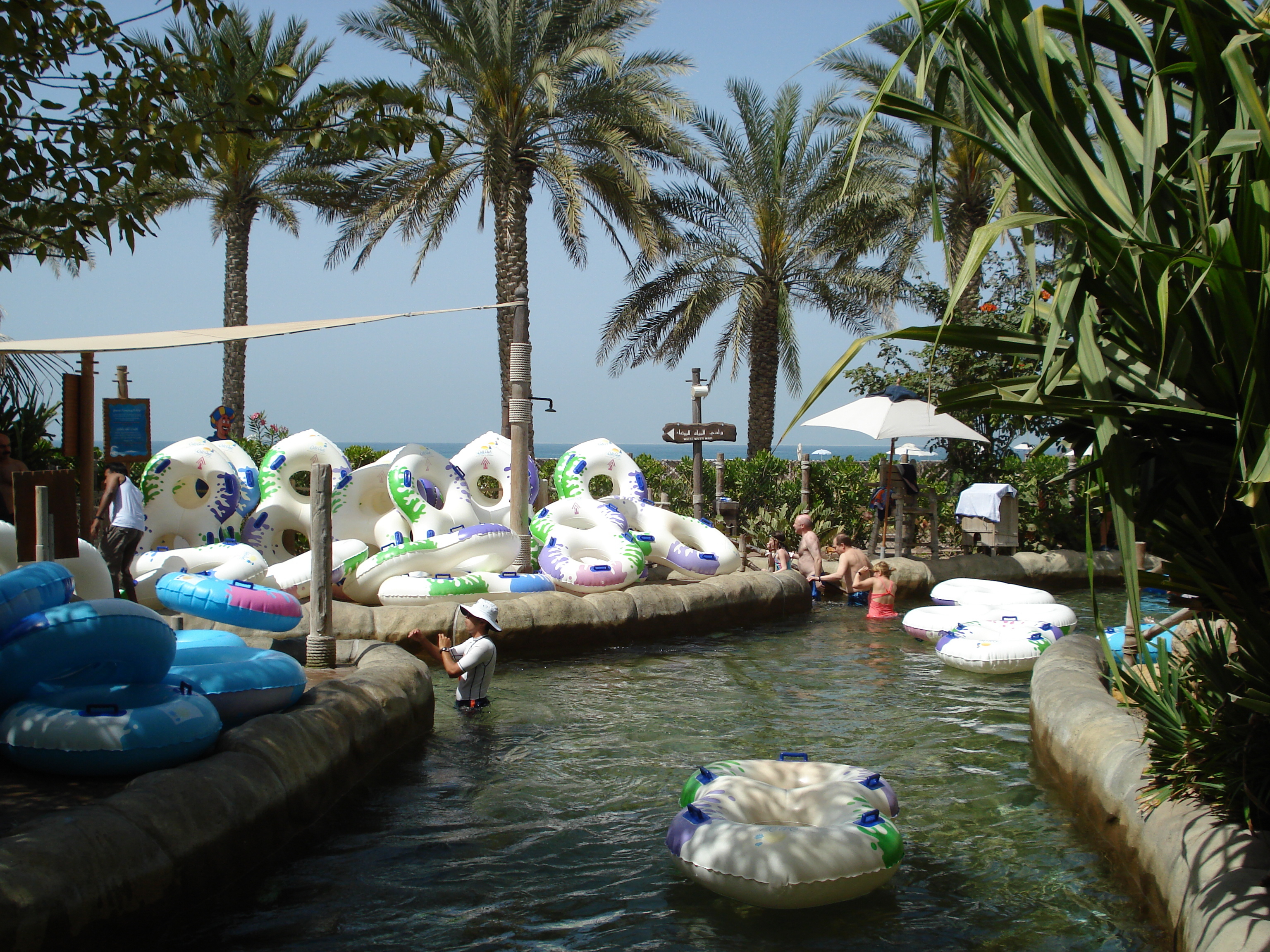 照片 阿联酋(United Arab Emirates) 迪拜(Dubai) 狂野干河水上乐园(Wild Wadi) 2007-03 153