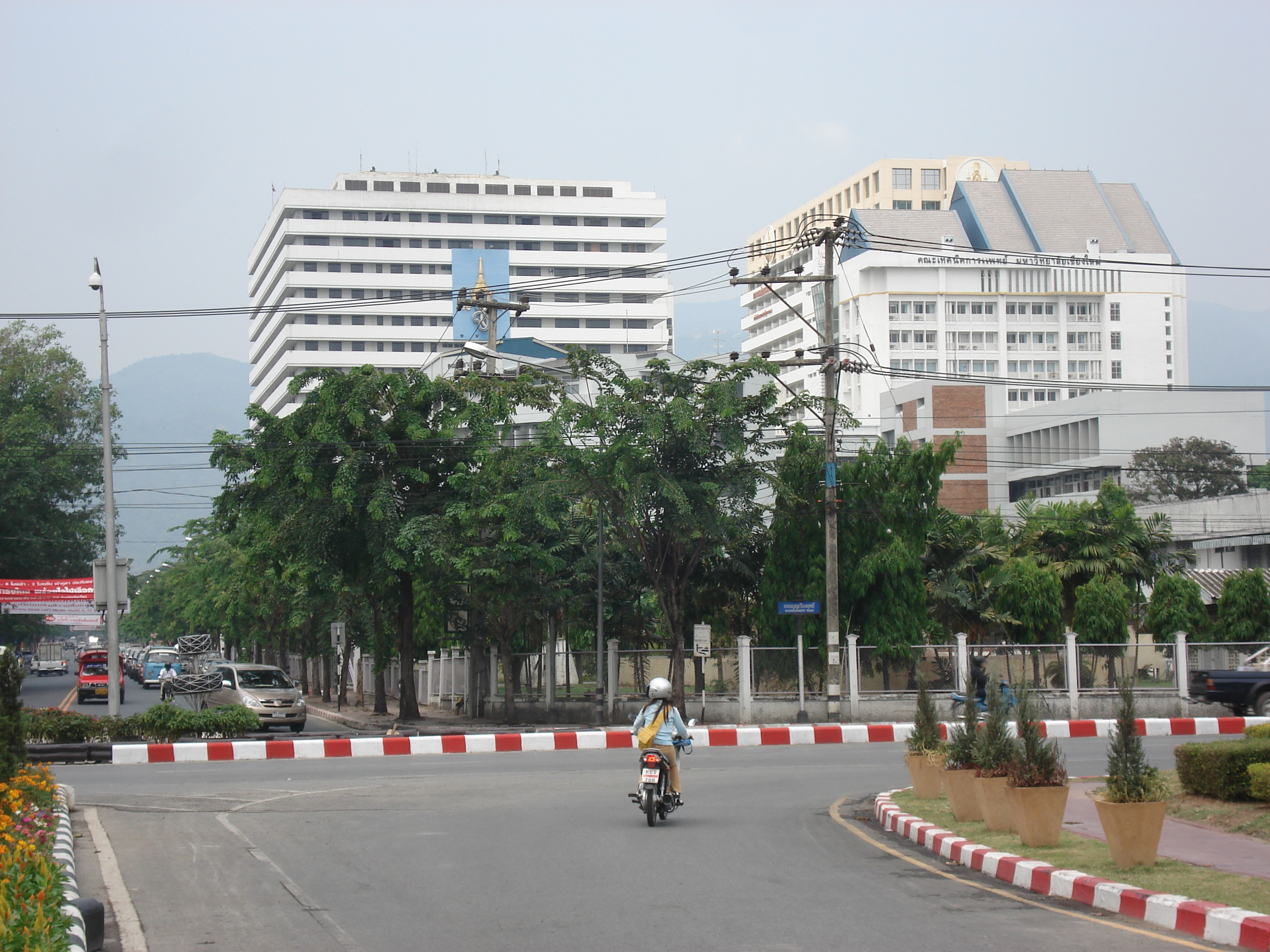 照片 泰国(Thailand) 清迈(Chiang Mai) 护城河内(Inside Canal) 阿拉路（护城河）(Arrak Road(Canal)) 2006-04 26