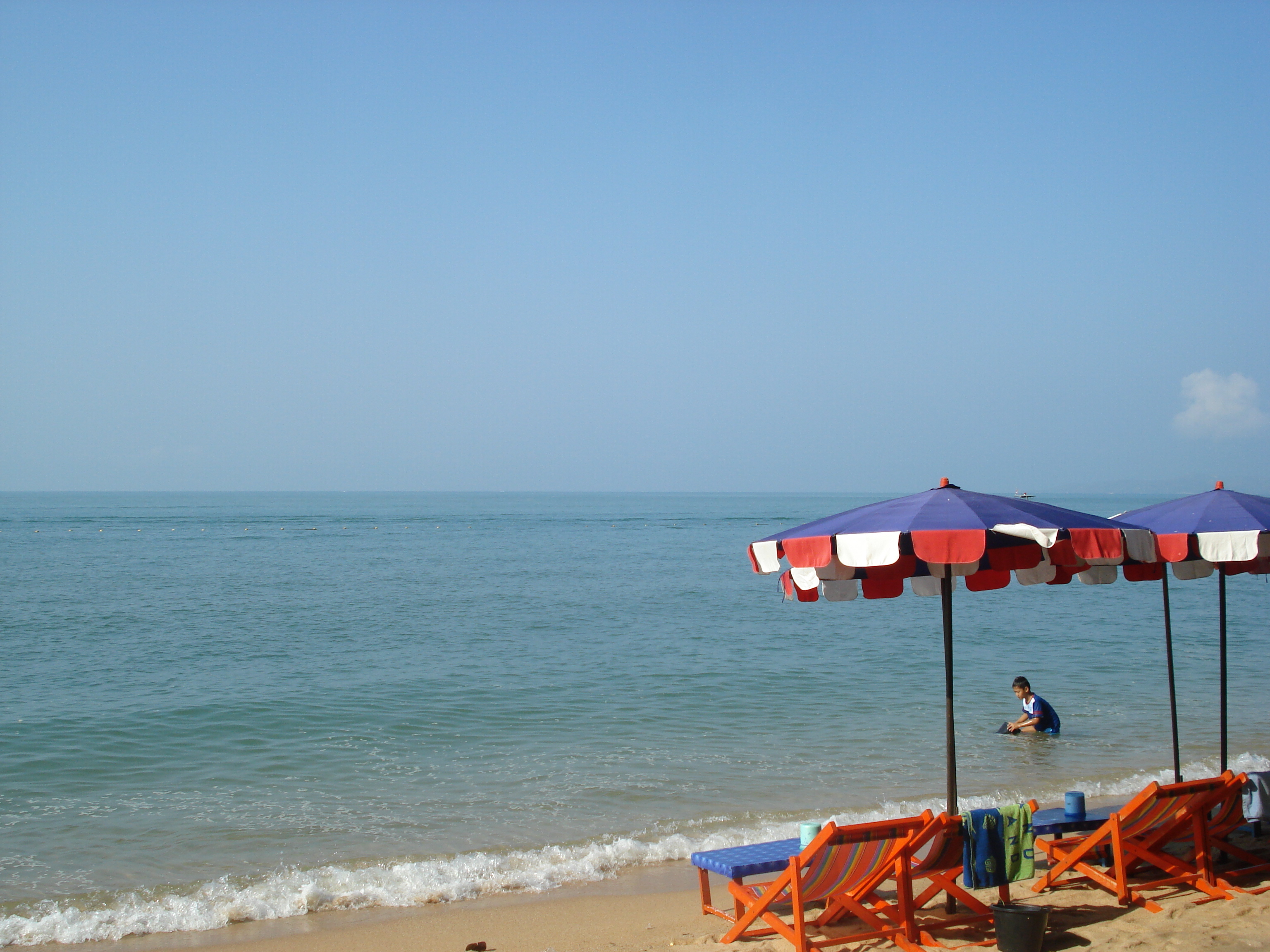 照片 泰国(Thailand) 芭提雅(Pattaya) 东潭海滩(Dongtan beach) 2008-01 48