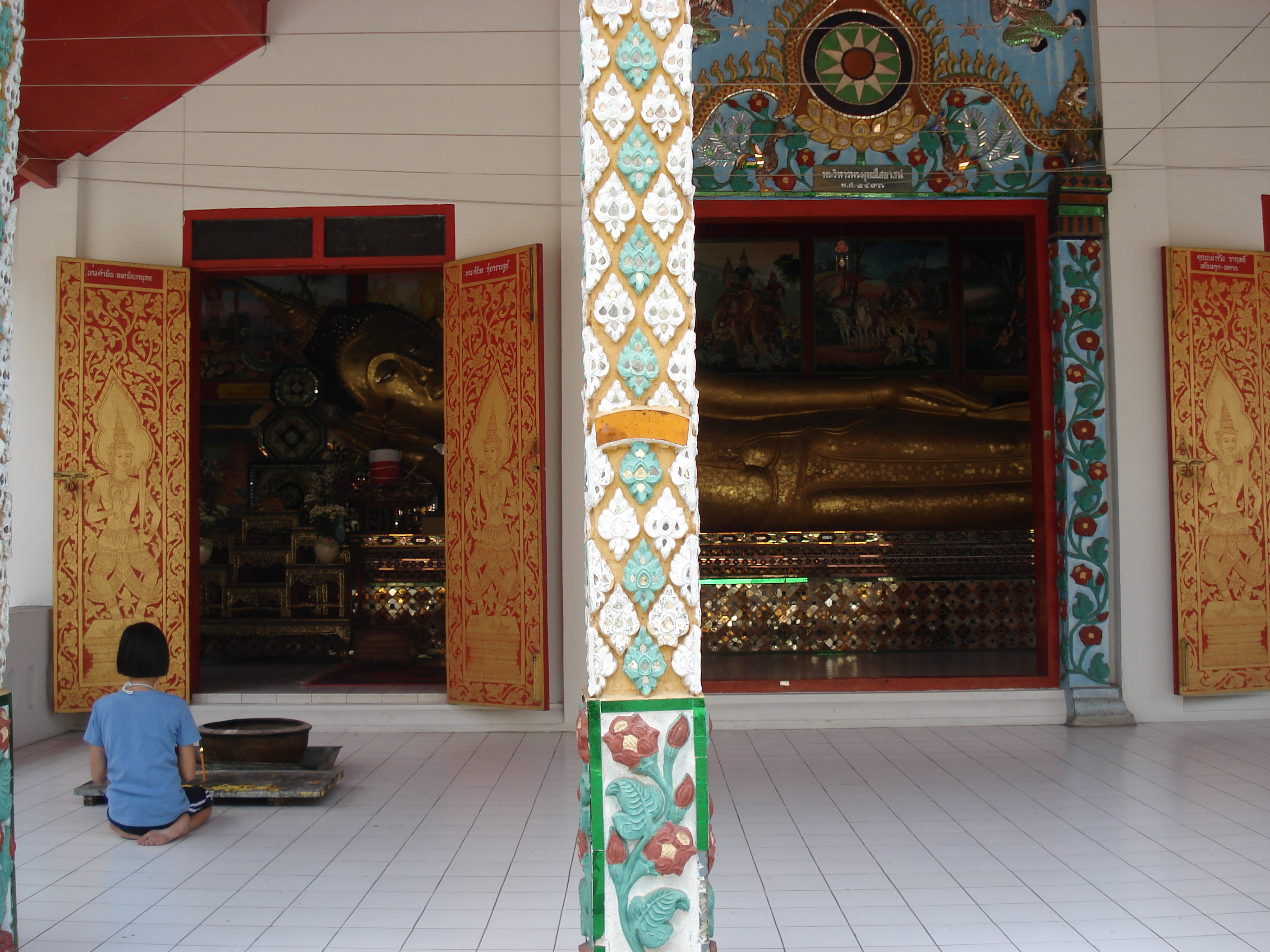 照片 泰国(Thailand) 清迈(Chiang Mai) 护城河内(Inside Canal) 门银岗寺(Wat Mun Ngeun Khong temple) 2006-04 0