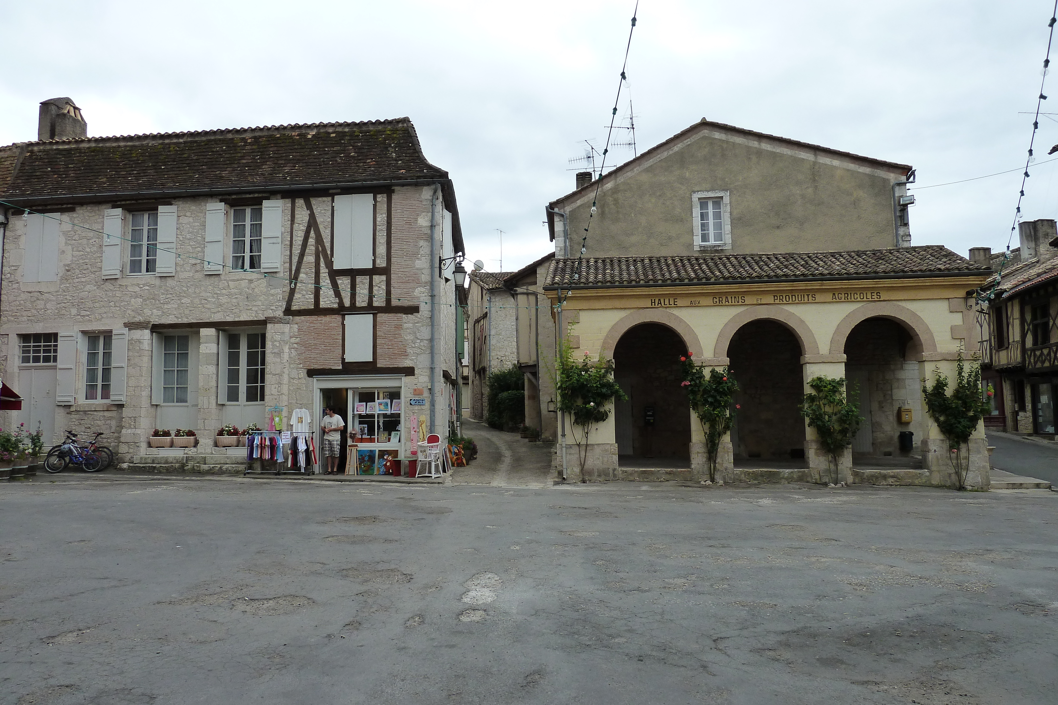 照片 法国(France) 伊西雅克(Issigeac) 2010-08 24