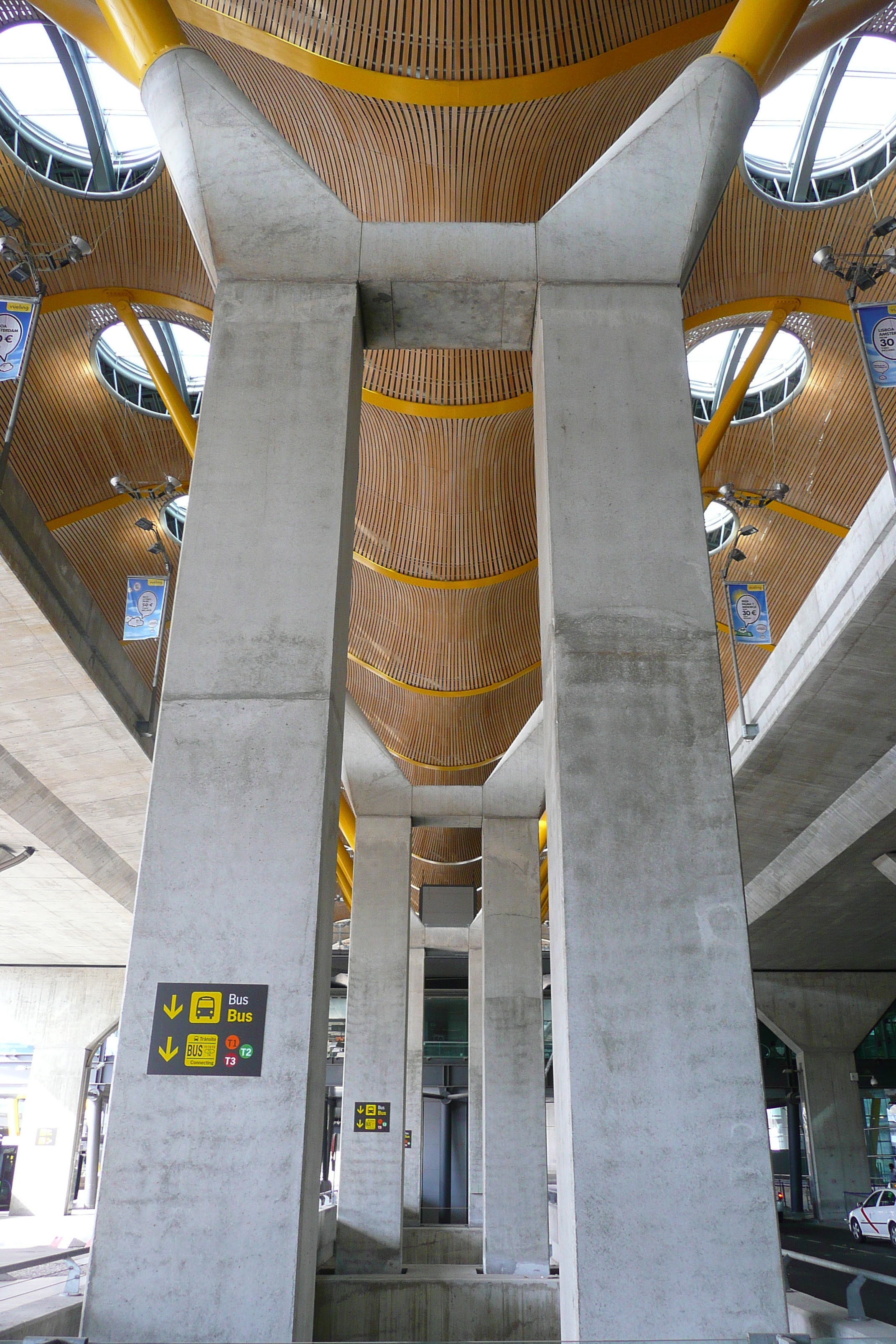 照片 西班牙(Spain) 马德里(Madrid) 巴拉哈斯机场(Barajas Airport) 2007-09 13