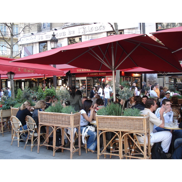 照片 法国(France) 巴黎(Paris) 香榭丽舍大街(Champs Elysees) 2006-04 10