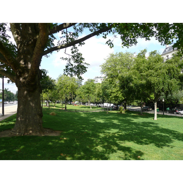 照片 法国(France) 巴黎(Paris) 福煦大街(Avenue Foch) 2007-06 92