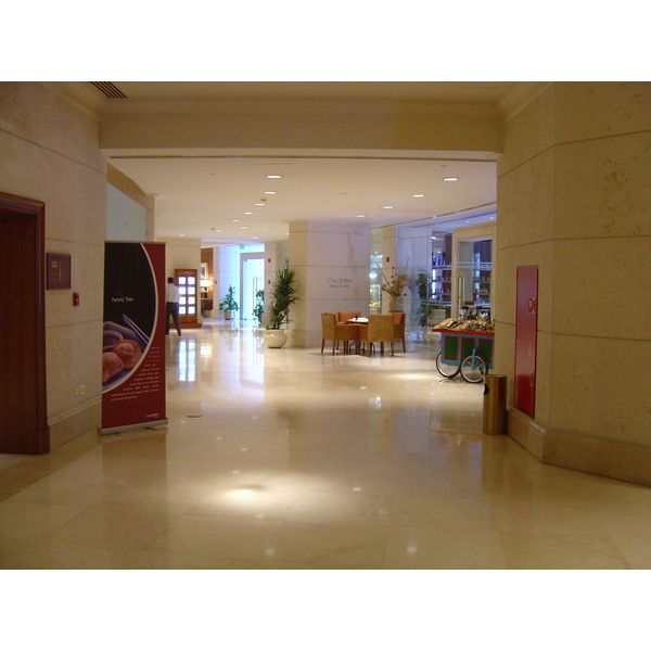 照片 约旦(Jordan) 安曼(Amman) 艾美酒店(Le Meridien Hotel) 2004-10 7