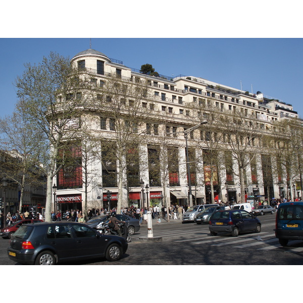 照片 法国(France) 巴黎(Paris) 香榭丽舍大街(Champs Elysees) 2006-04 6
