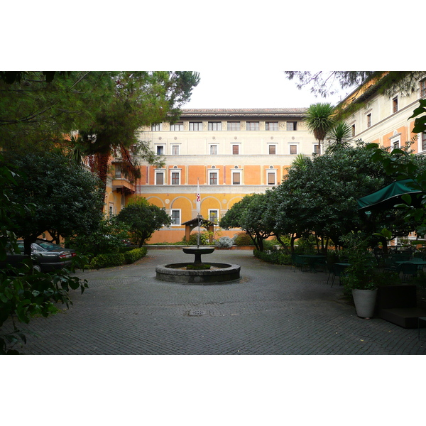 照片 意大利(Italy) 罗马(Rome) 圣灵街区(Borgo Santo Spirito) 2007-11 12