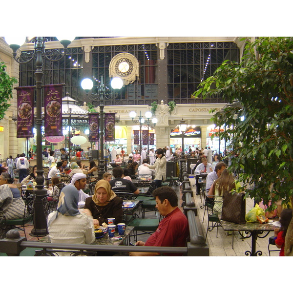 照片 阿联酋(United Arab Emirates) 迪拜(Dubai) 梅尔卡托购物中心(Mercato shopping mall) 2005-11 11