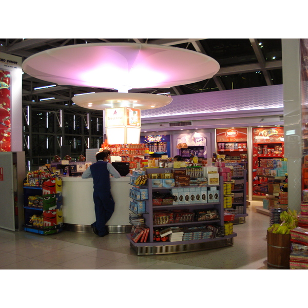照片 泰国(Thailand) 曼谷(Bangkok) 素万那普机场(Suvarnabhumi Airport) 2007-03 24