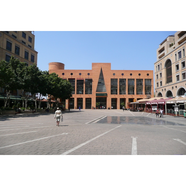 照片 南非(South Africa) 约翰内斯堡(Johannesburg) 纳尔逊·曼德拉购物中心(Nelson Mandela Mall) 2008-09 8