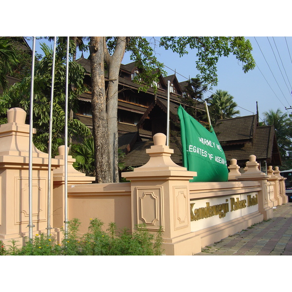 照片 缅甸(Myanmar) 仰光(Yangon) 甘达基宫殿酒店(Kandawgyi Palace Hotel) 2005-01 7