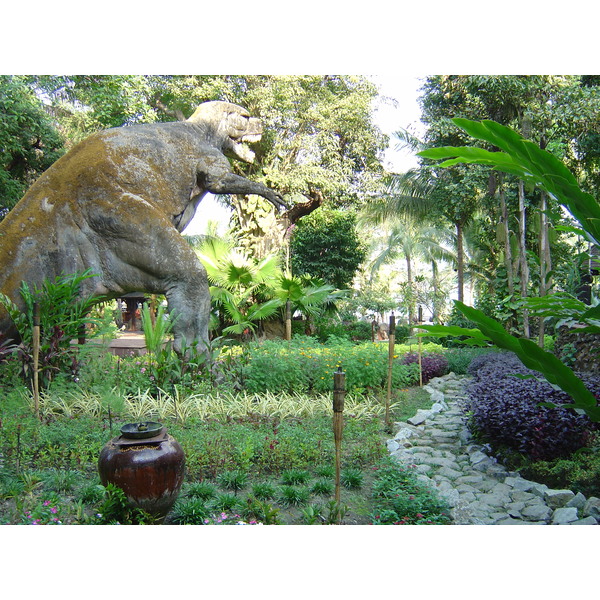 照片 缅甸(Myanmar) 仰光(Yangon) 甘达基宫殿酒店(Kandawgyi Palace Hotel) 2005-01 19