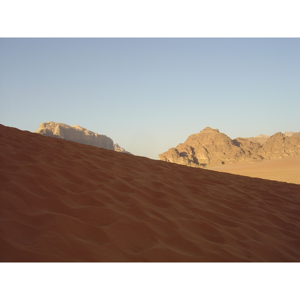 照片 约旦(Jordan) 瓦迪拉姆沙漠(Wadi Rum Desert) 2004-10 104