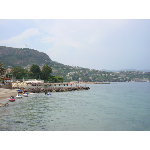 照片 法国(France) 埃斯特雷尔山(Esterel) 2003-05 17