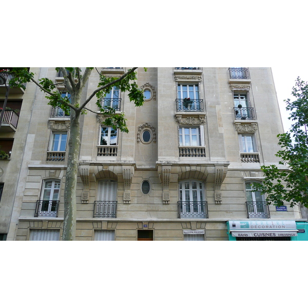 照片 法国(France) 巴黎(Paris) 第十七区(17th Arrondissement) 佩雷尔大道(Boulevard Pereire) 2007-05 60