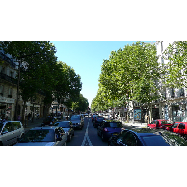 照片 法国(France) 巴黎(Paris) 拉法耶特街(Rue La Fayette) 2007-08 33
