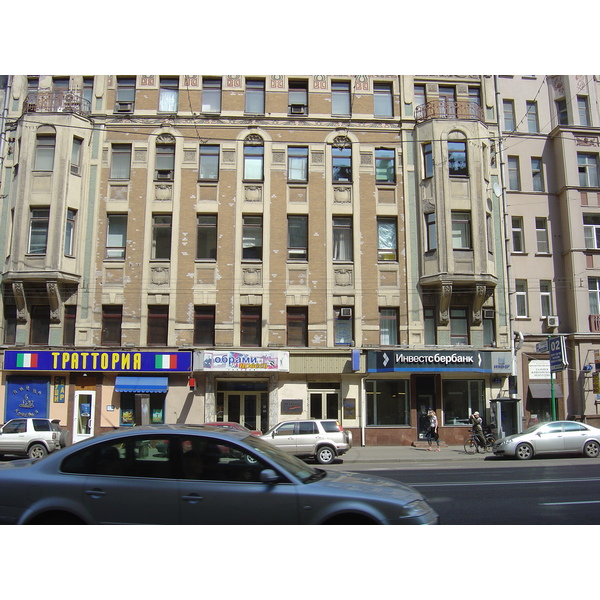 照片 俄罗斯(Russia) 莫斯科(Moscow) 特维尔大街(Tverskaya Street) 2005-04 121